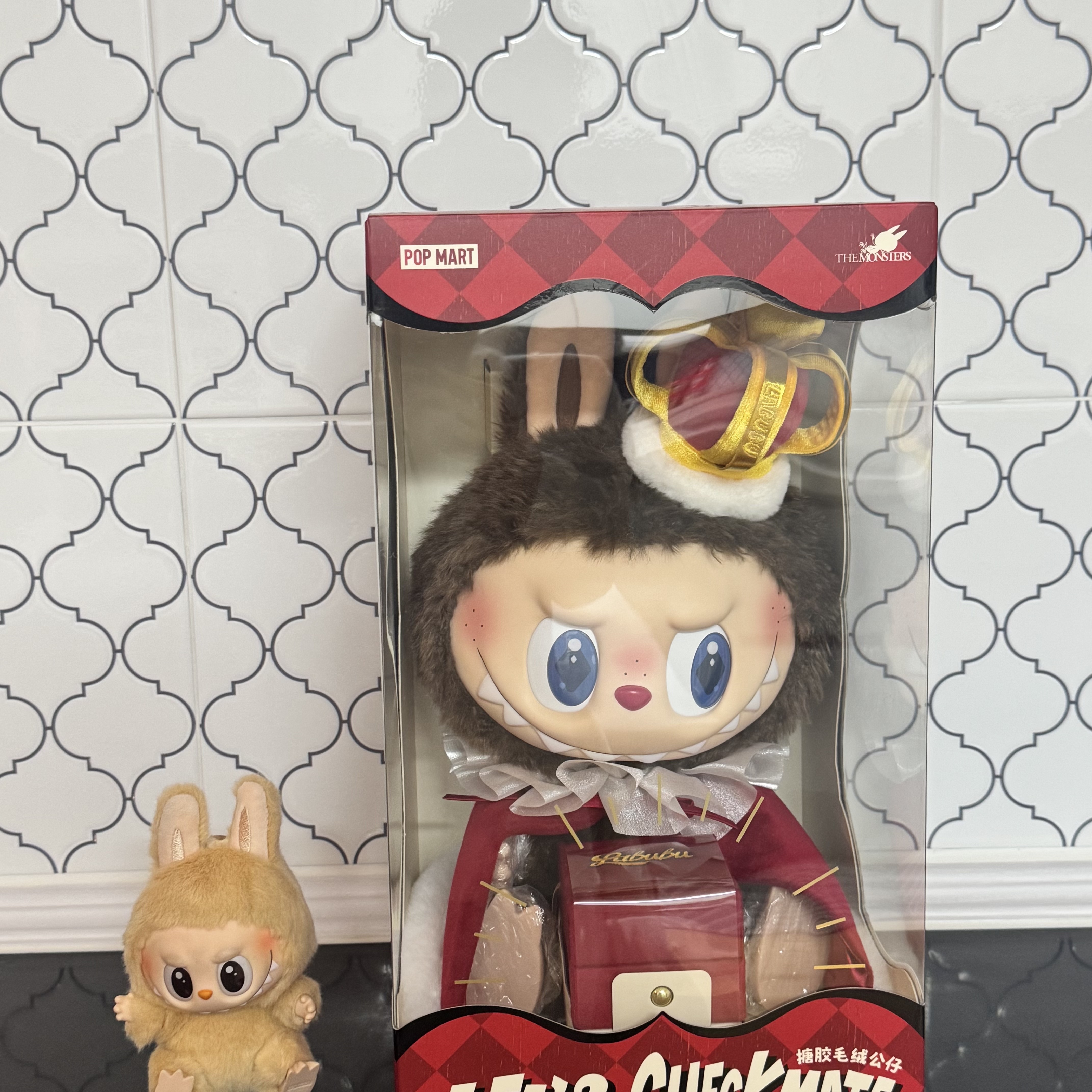 Pop Mart The Monsters Checkmate Series Doll 착용 스타일