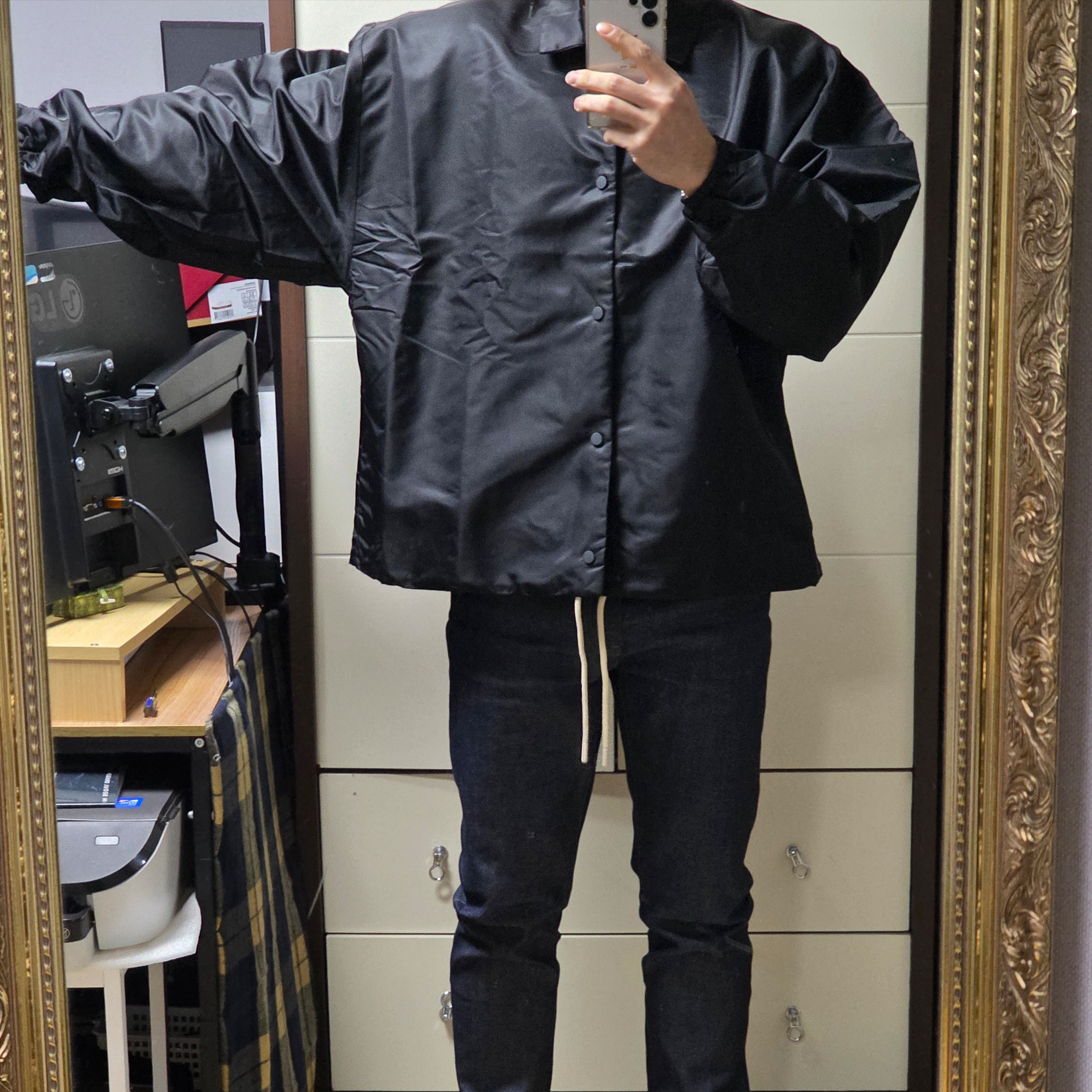 Essentials Coaches Jacket Jet Black - 23FW 착용 스타일 - 4