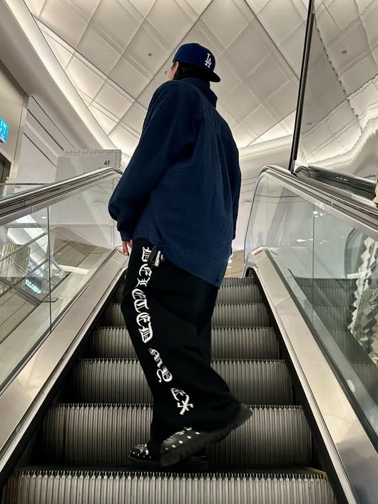 GRAILZ Deleted My Ex Sweatpants Black 착용 스타일 - 2