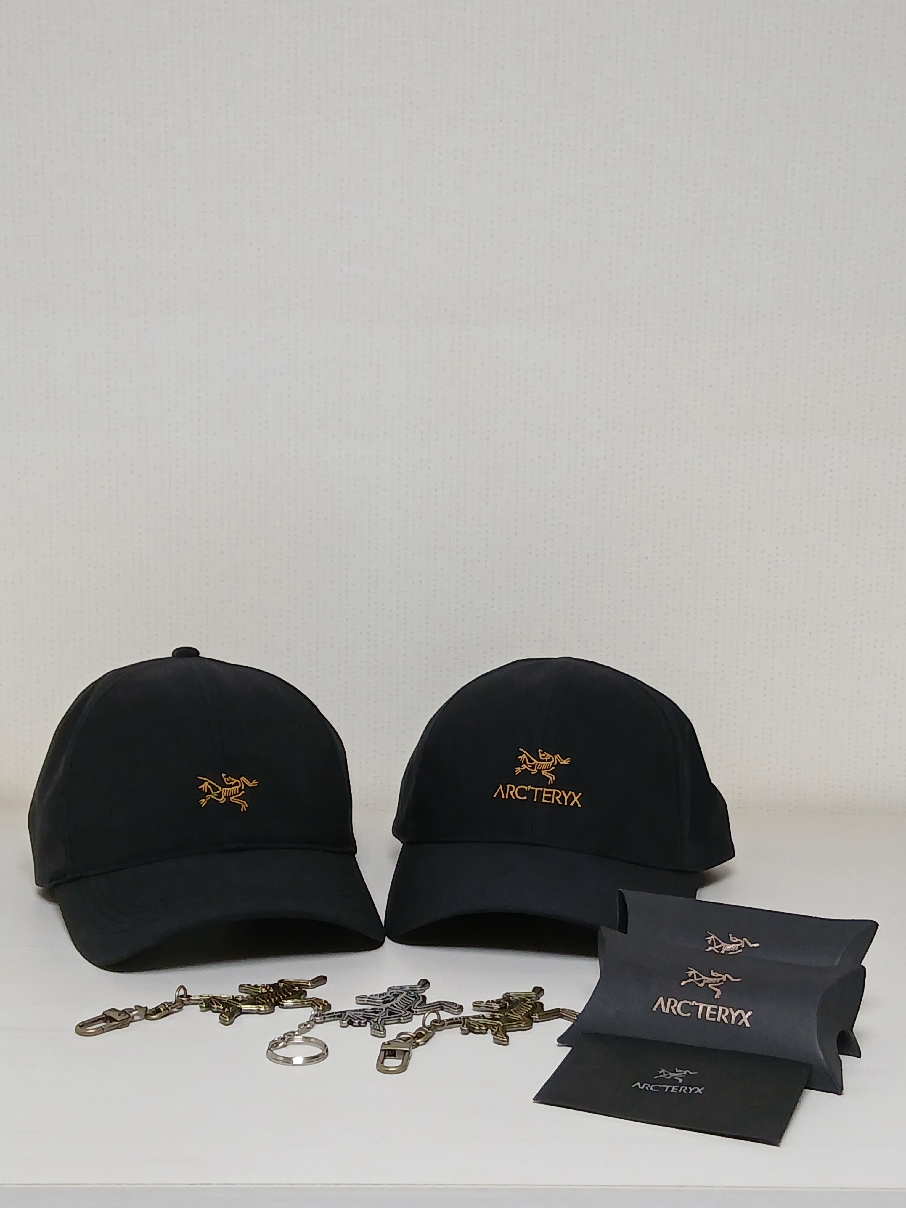 Arc'teryx Bird Word Cap 24K Black, Arc'teryx Small Bird Cap Black 착용 스타일 - 4