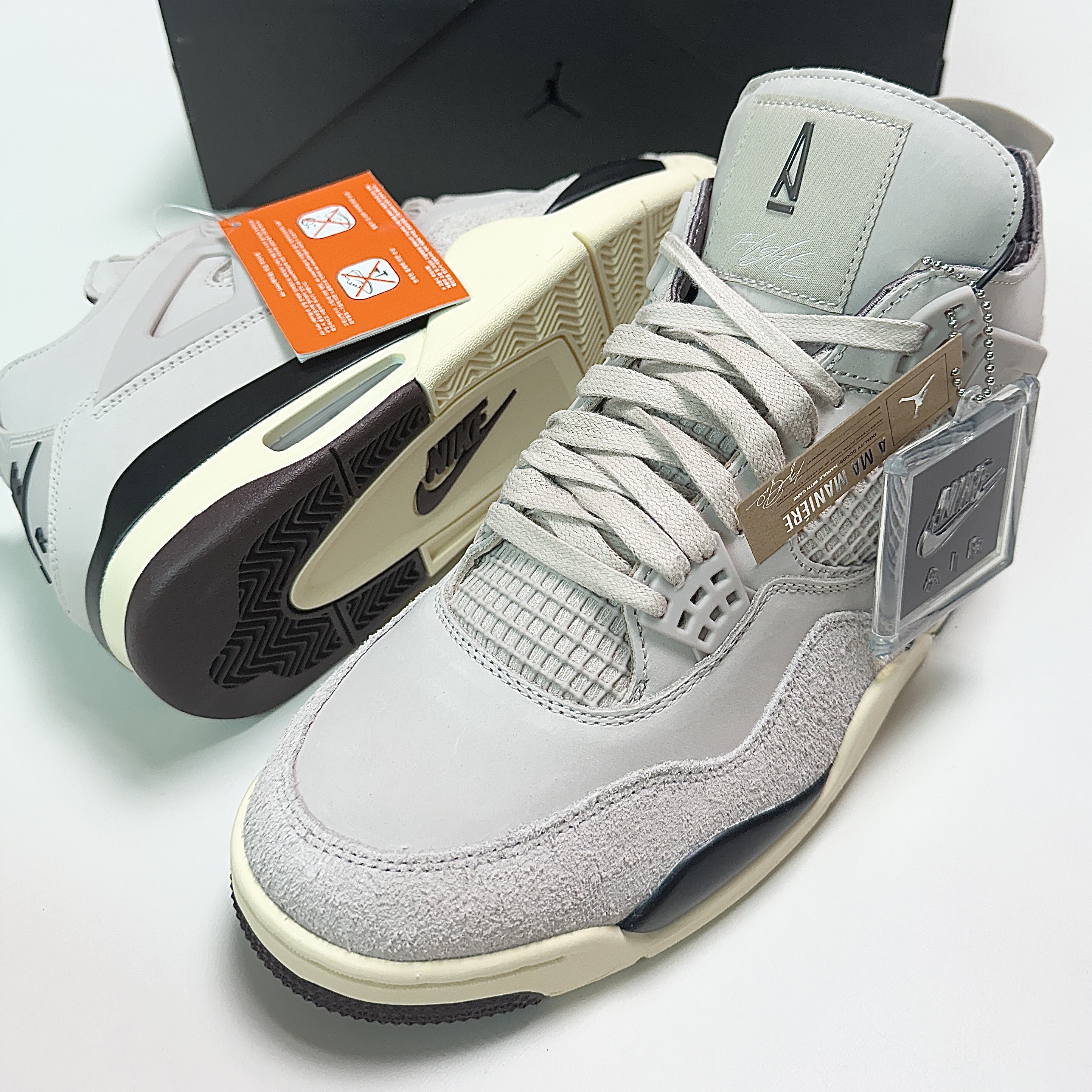 (W) Jordan 4 x A Ma Maniere Retro OG SP W.Y.W.S. 착용 스타일 - 1