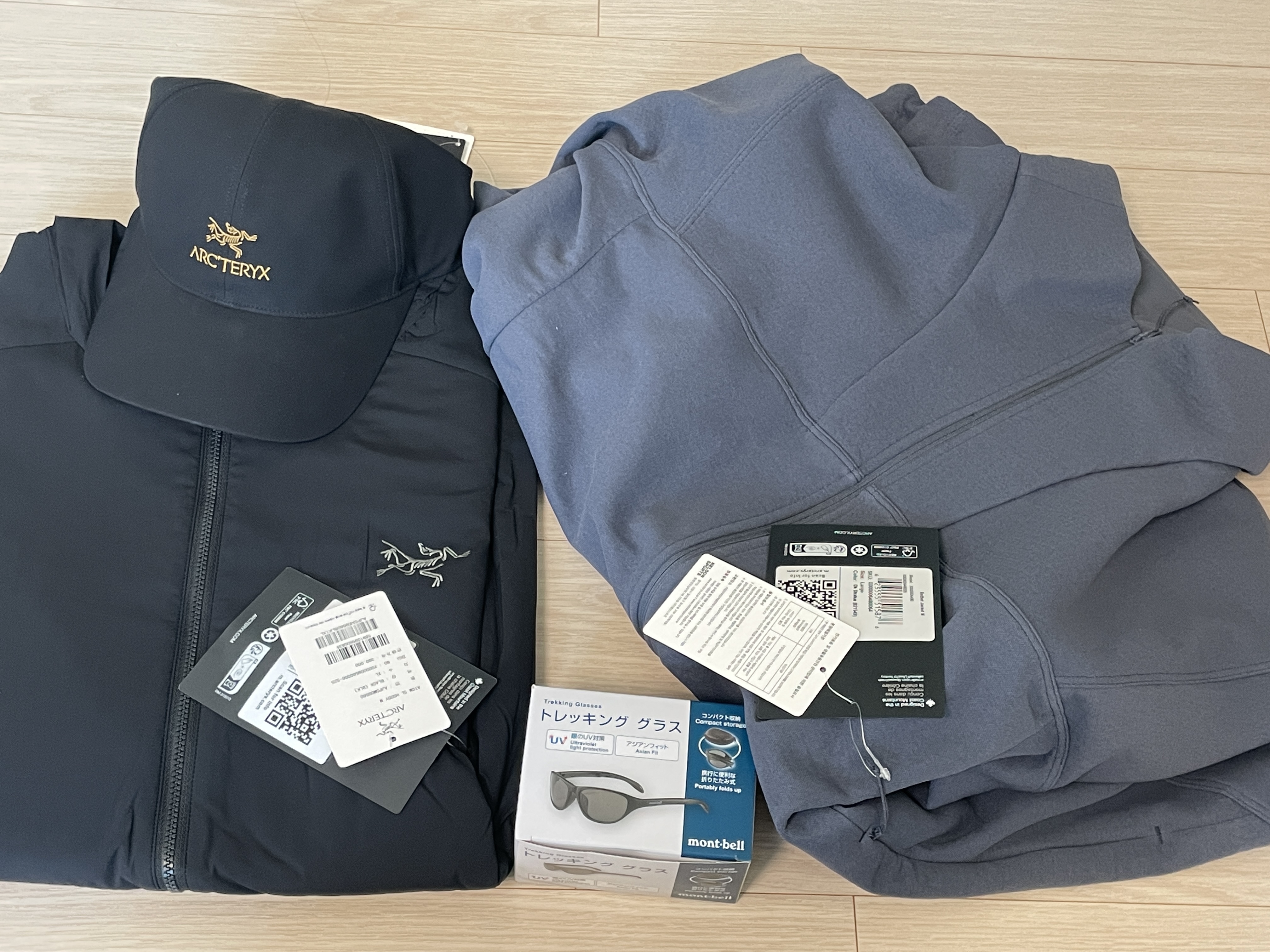 Arc'teryx Atom SL Hoody Black, Montbell Trekking Glasses Black Brown 착용 스타일
