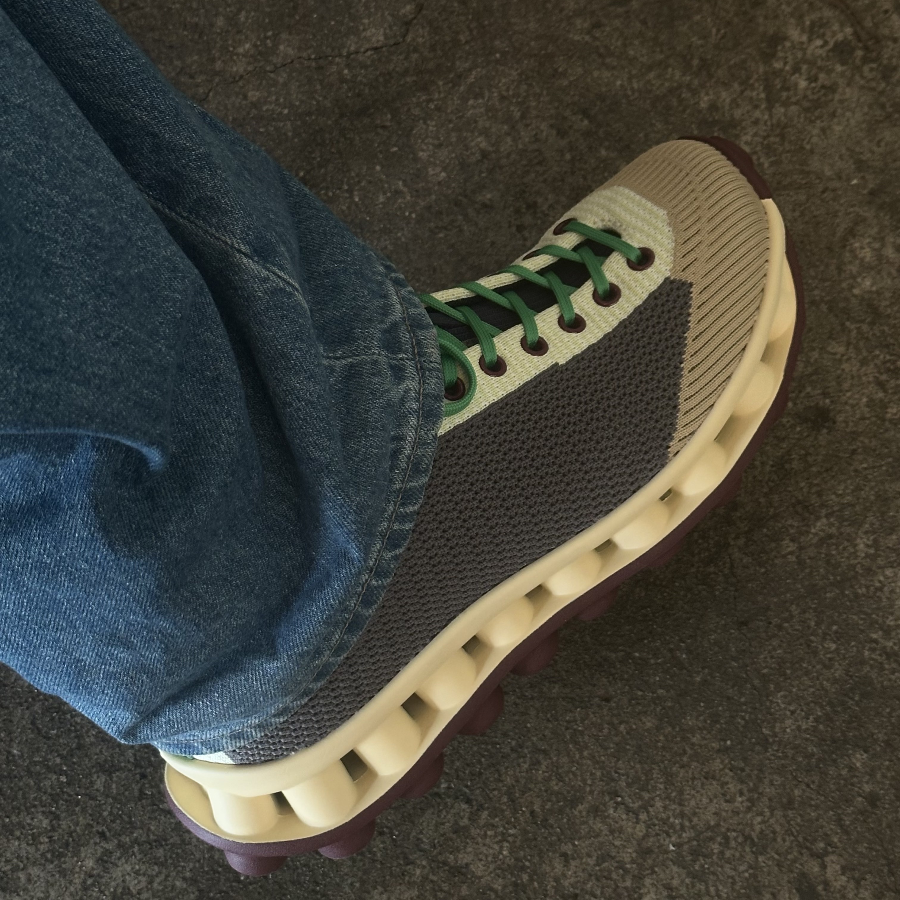 Camper X Sunnei Men Pelotissima Sneakers Yellow & Beige 착용 스타일 - 1