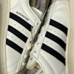 Adidas x Andre Saraiva Superstar Cream White Core Black 착용 스타일