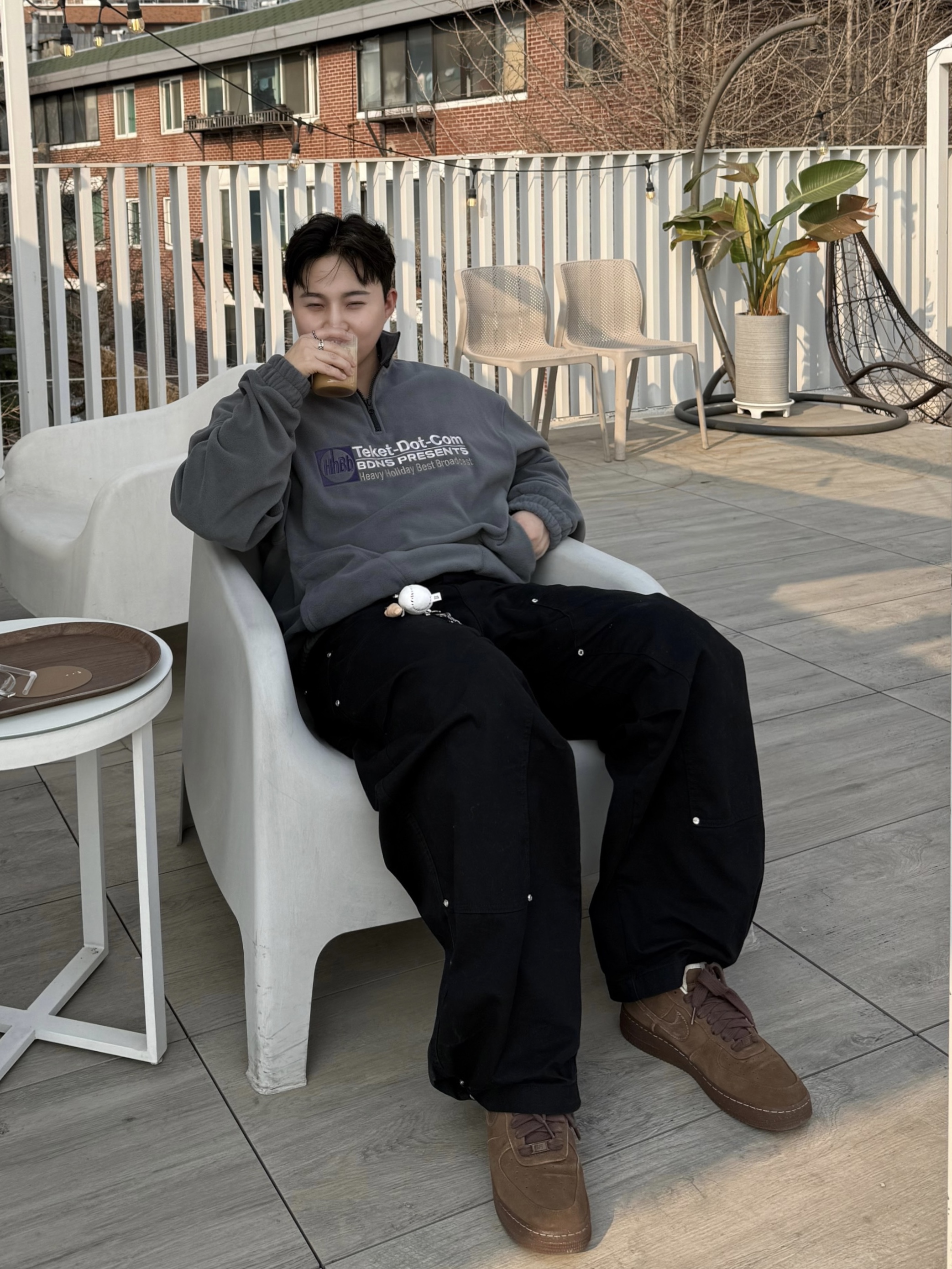 BDNS x Teket Heavy Holiday Fleece Pullover Gray, (W) Nike Air Force 1 '07 Cacao Wow 착용 스타일 - 5