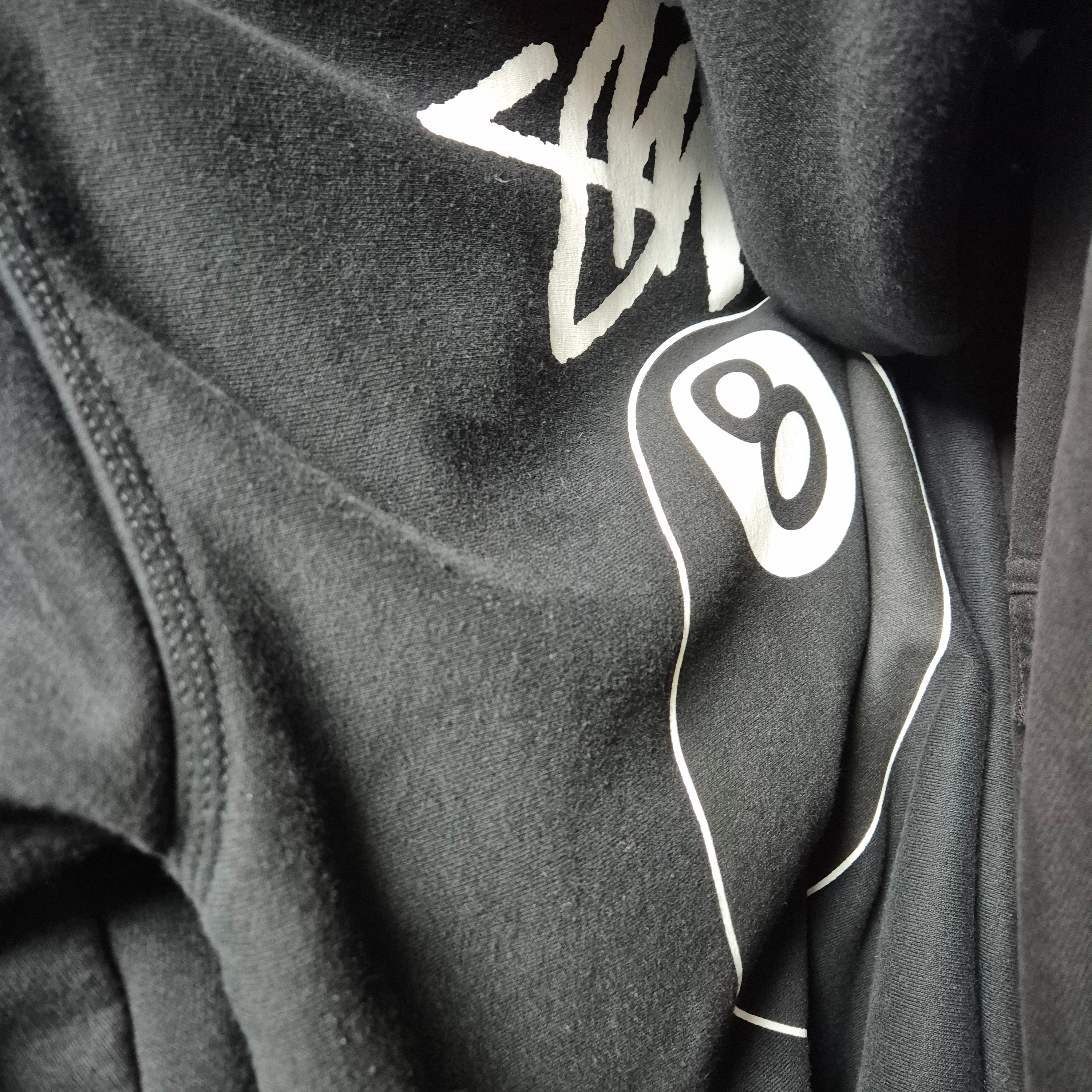 Stussy 8 Ball Zip Hoodie Black - 22SS 착용 스타일