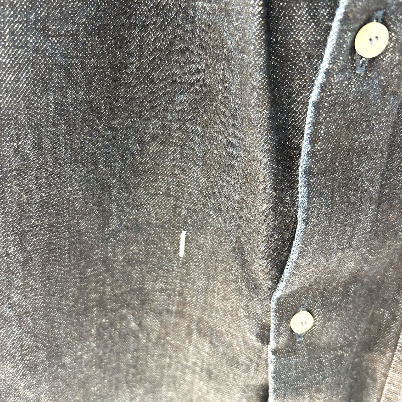 Jacquemus Aloe de Nimes Denim Shirt Dark Navy 착용 스타일 - 4