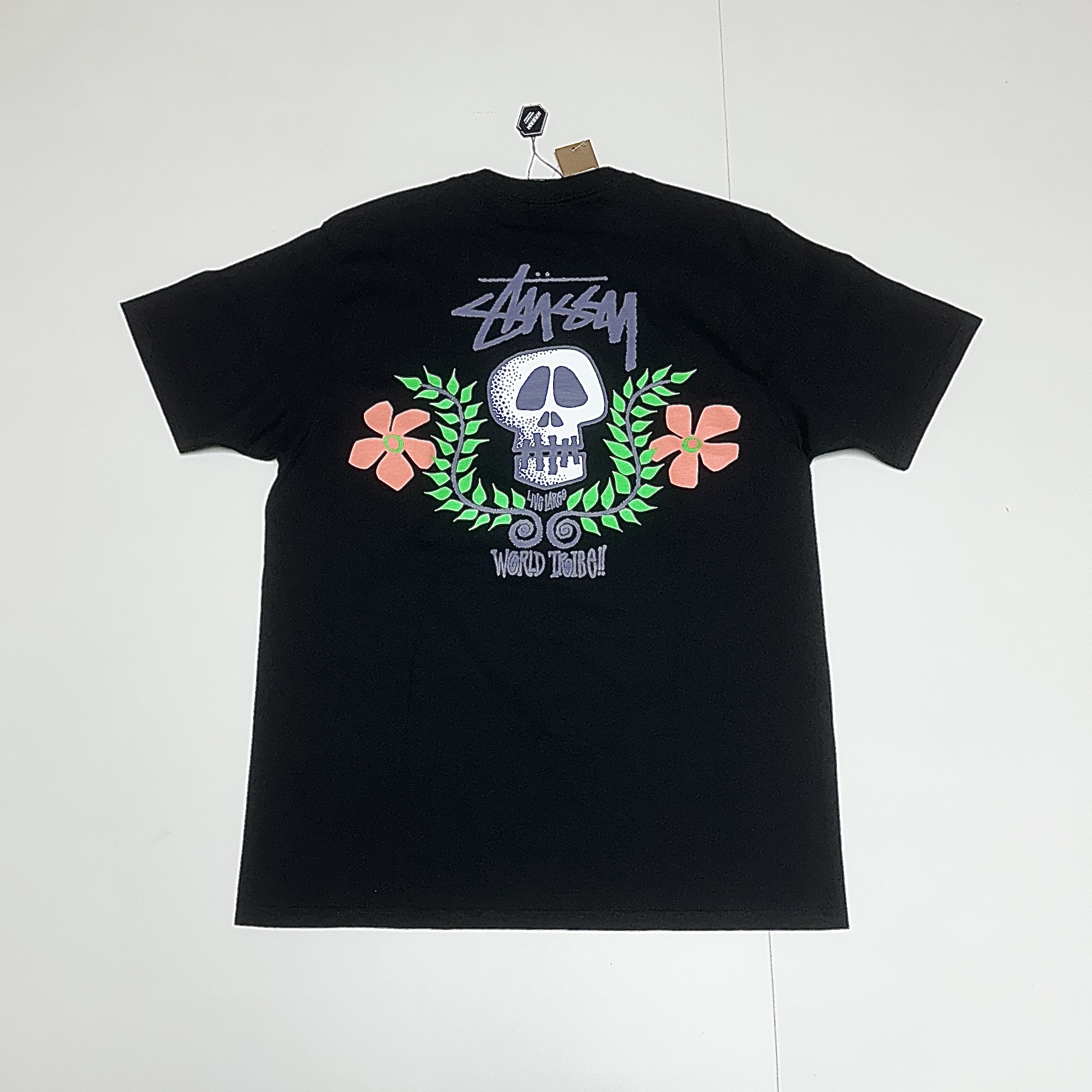 Stussy Skull Crest T-Shirt Black 착용 스타일 - 3