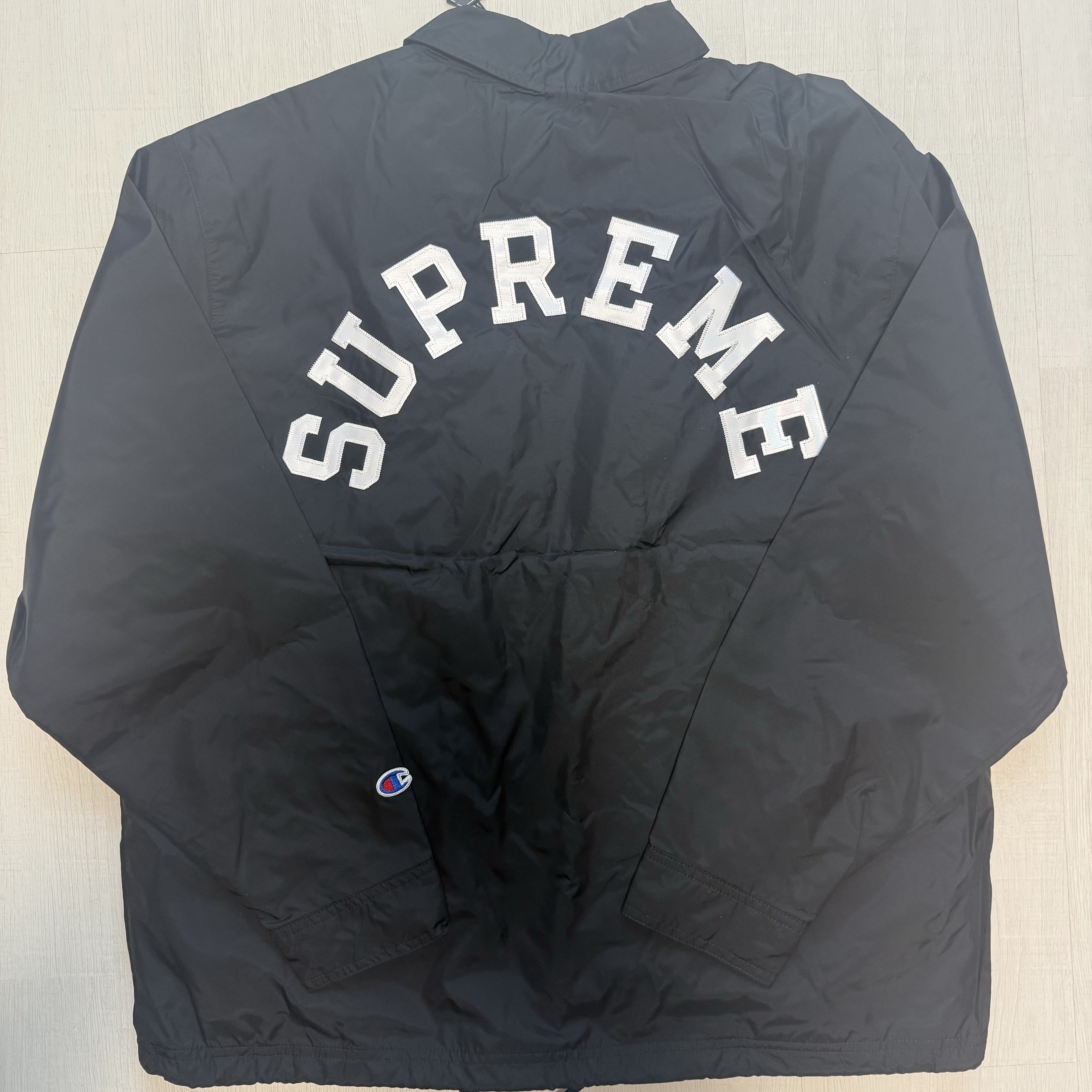 Supreme x Champion Coaches Jacket Black - 24SS 착용 스타일