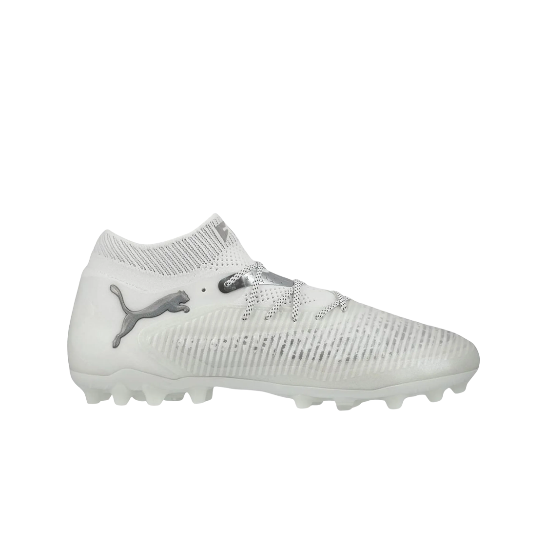 푸마 퓨쳐 8 얼티메이트 MG 화이트 메탈릭 실버(Puma Future 8 Ultimate MG White Metallic Silver)