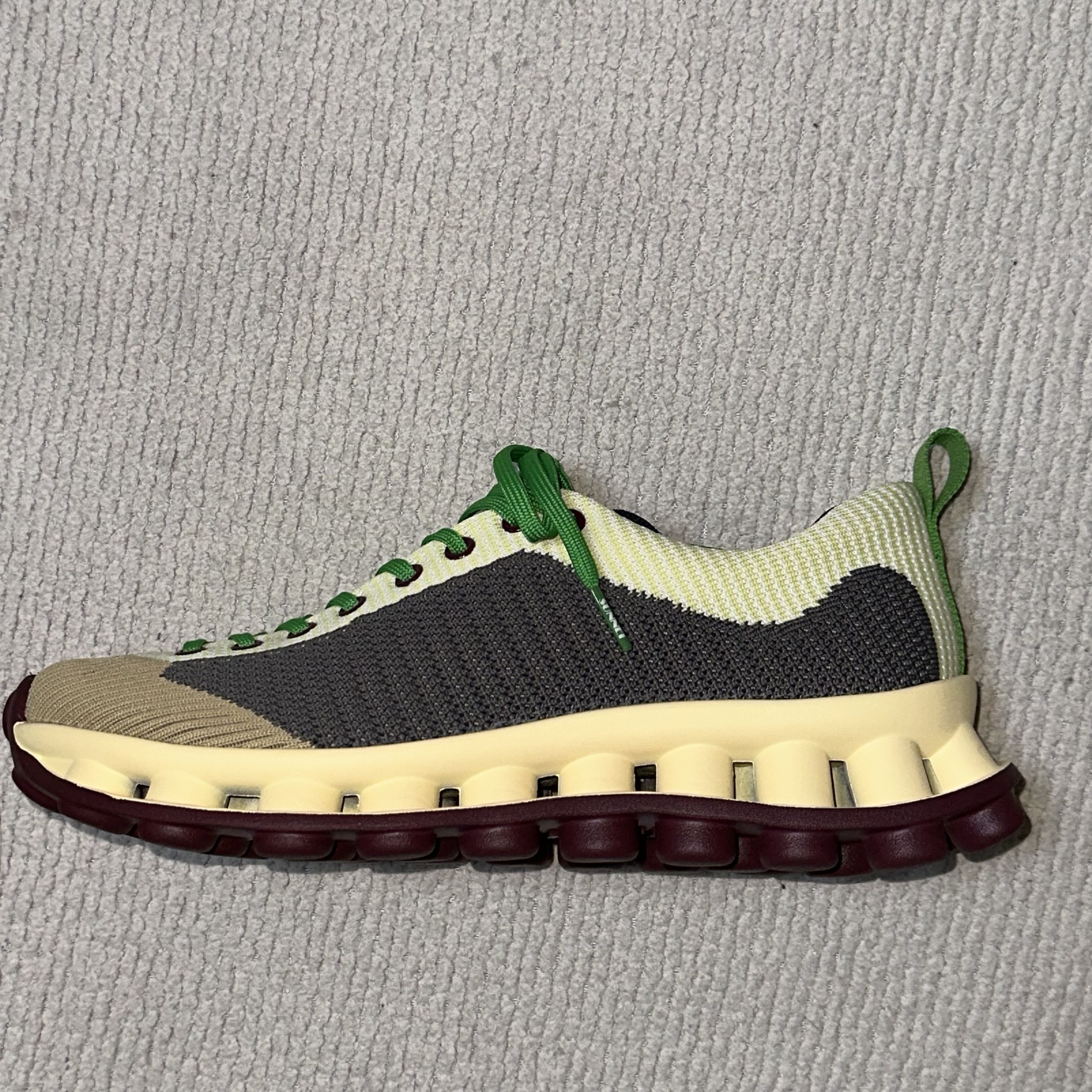 Camper X Sunnei Men Pelotissima Sneakers Yellow & Beige 착용 스타일 - 3