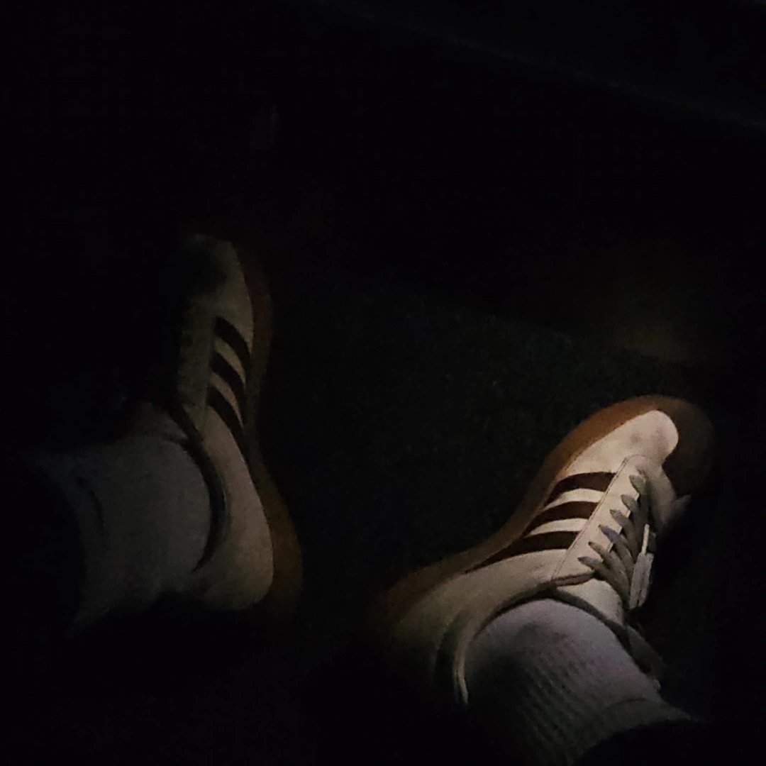 Adidas VL Court 2.0 Cream Brown 착용 스타일 - 2