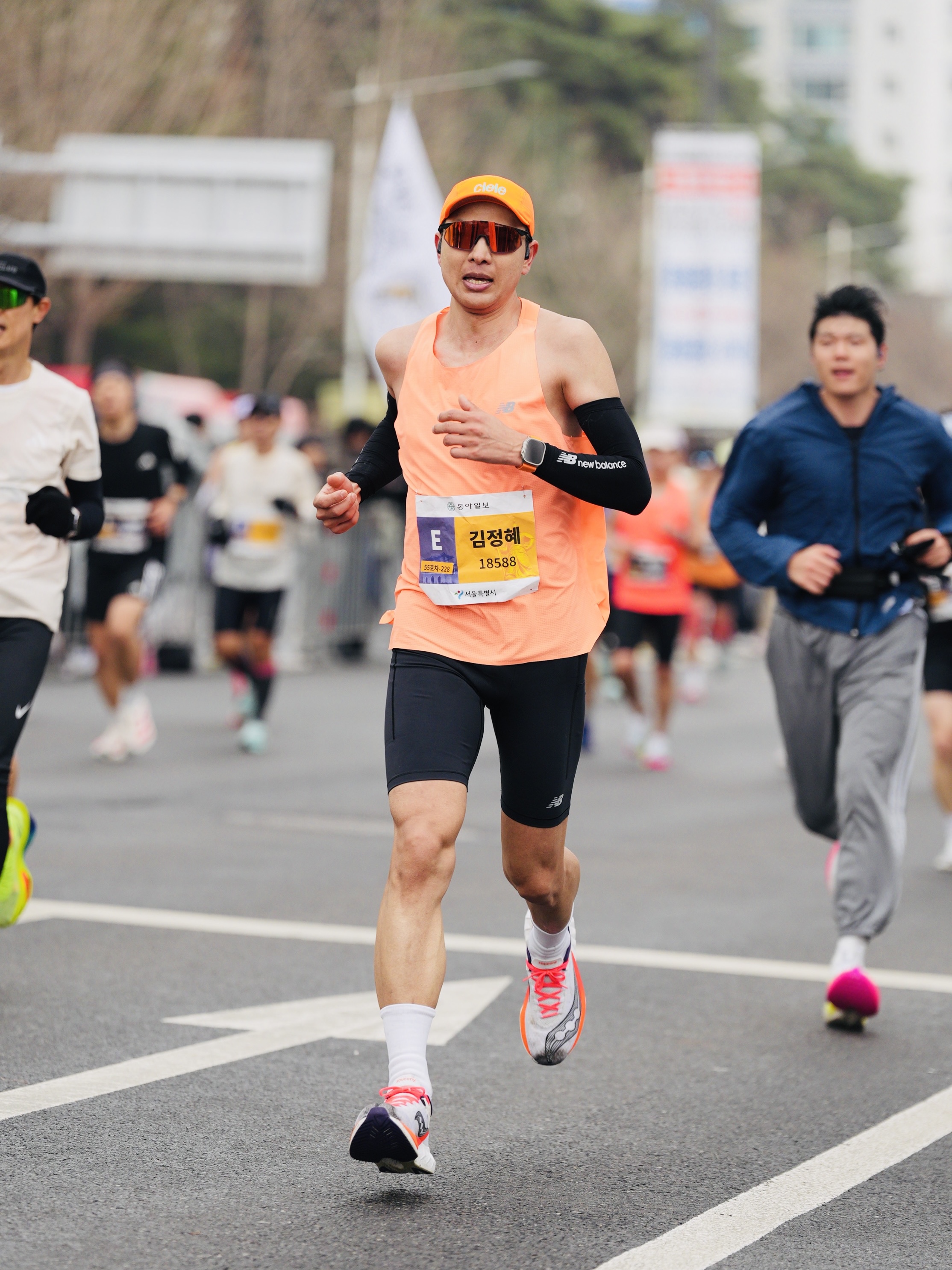 Saucony Endorphin Pro 4 White 착용 스타일 - 1
