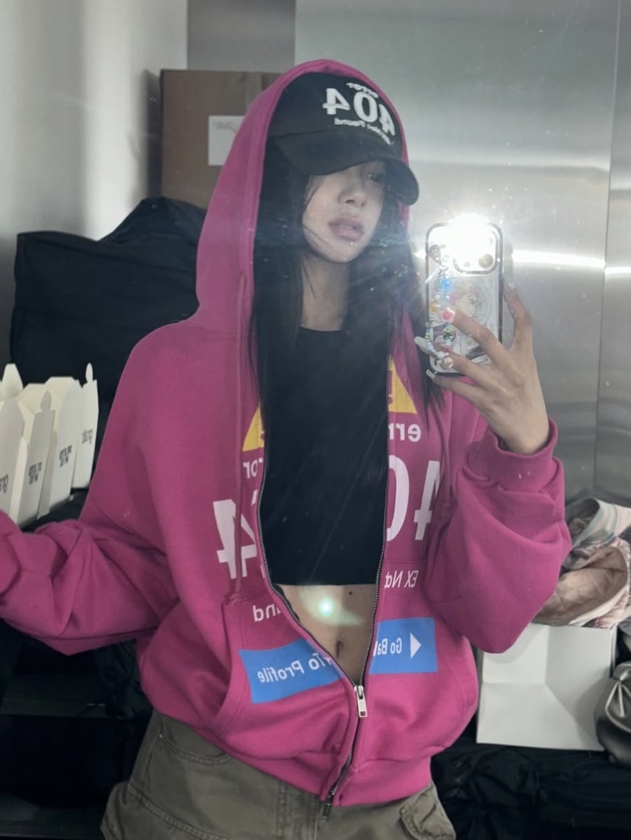 GRAILZ Error 404 Cap Black, GRAILZ Error 404 Zip Hoodie Pink 착용 스타일