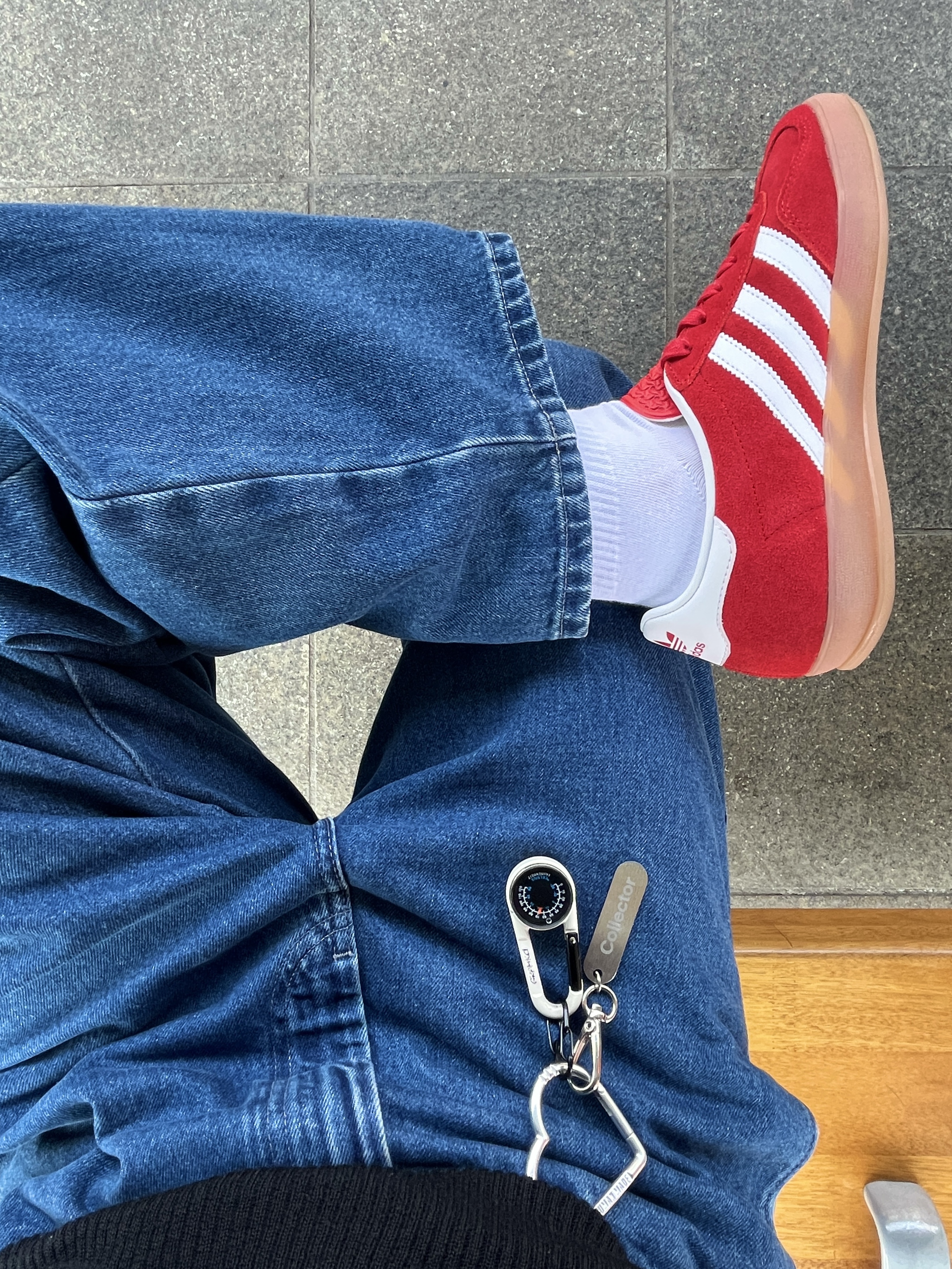 Human Made Heart Carabiner Silver, Adidas Gazelle Indoor Scarlet 착용 스타일