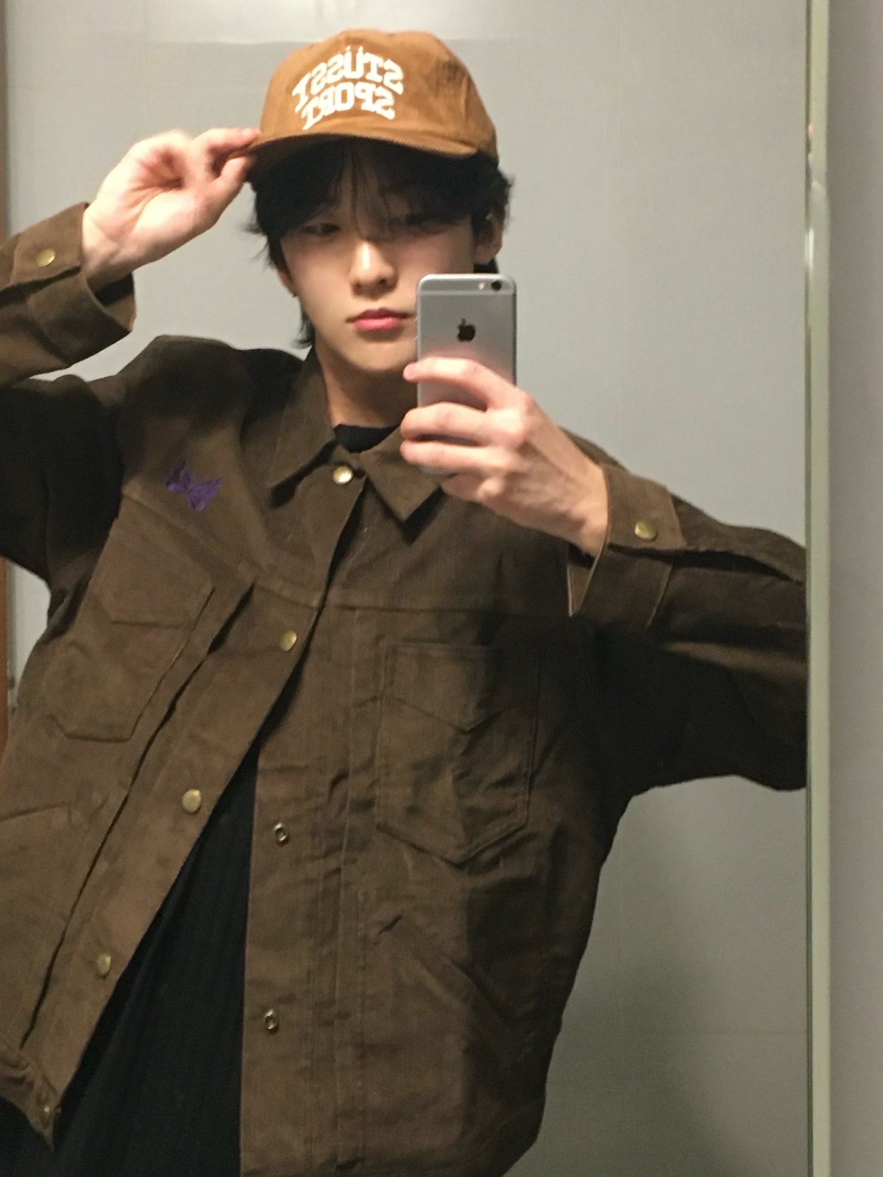 Stussy Mid-Depth Sport Arch Strapback Hazelnut 착용 스타일 - 2
