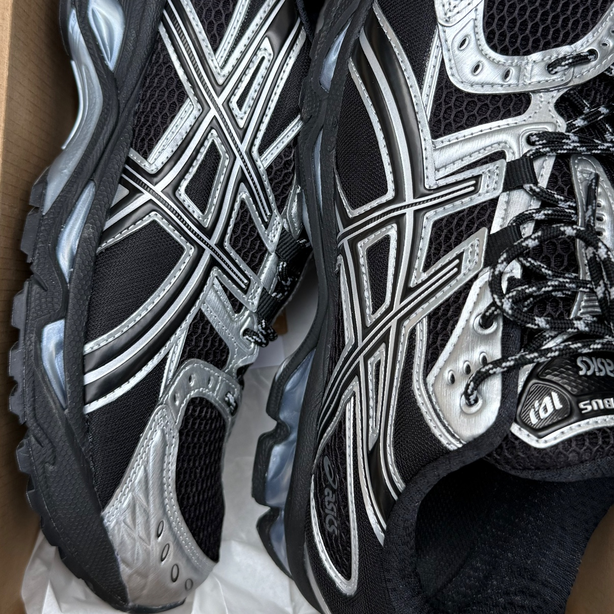 Asics Gel-Nimbus 10.1 Black Pure Silver - Korea Exclusive, Asics x Haven Gel-Nimbus 10.1 Black 착용 스타일 - 2