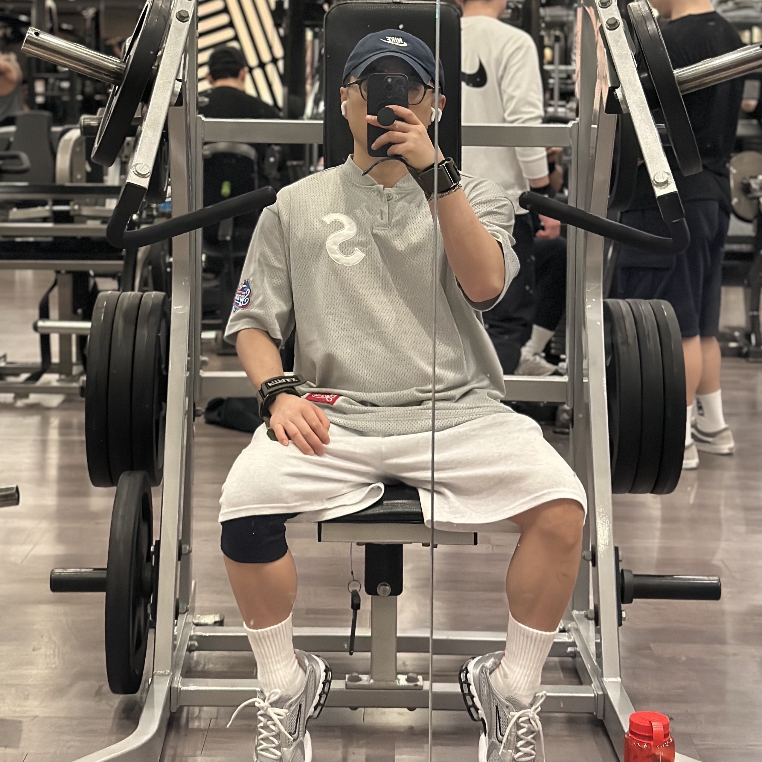 Supreme S Logo Baseball Henley Grey - 24FW 착용 스타일