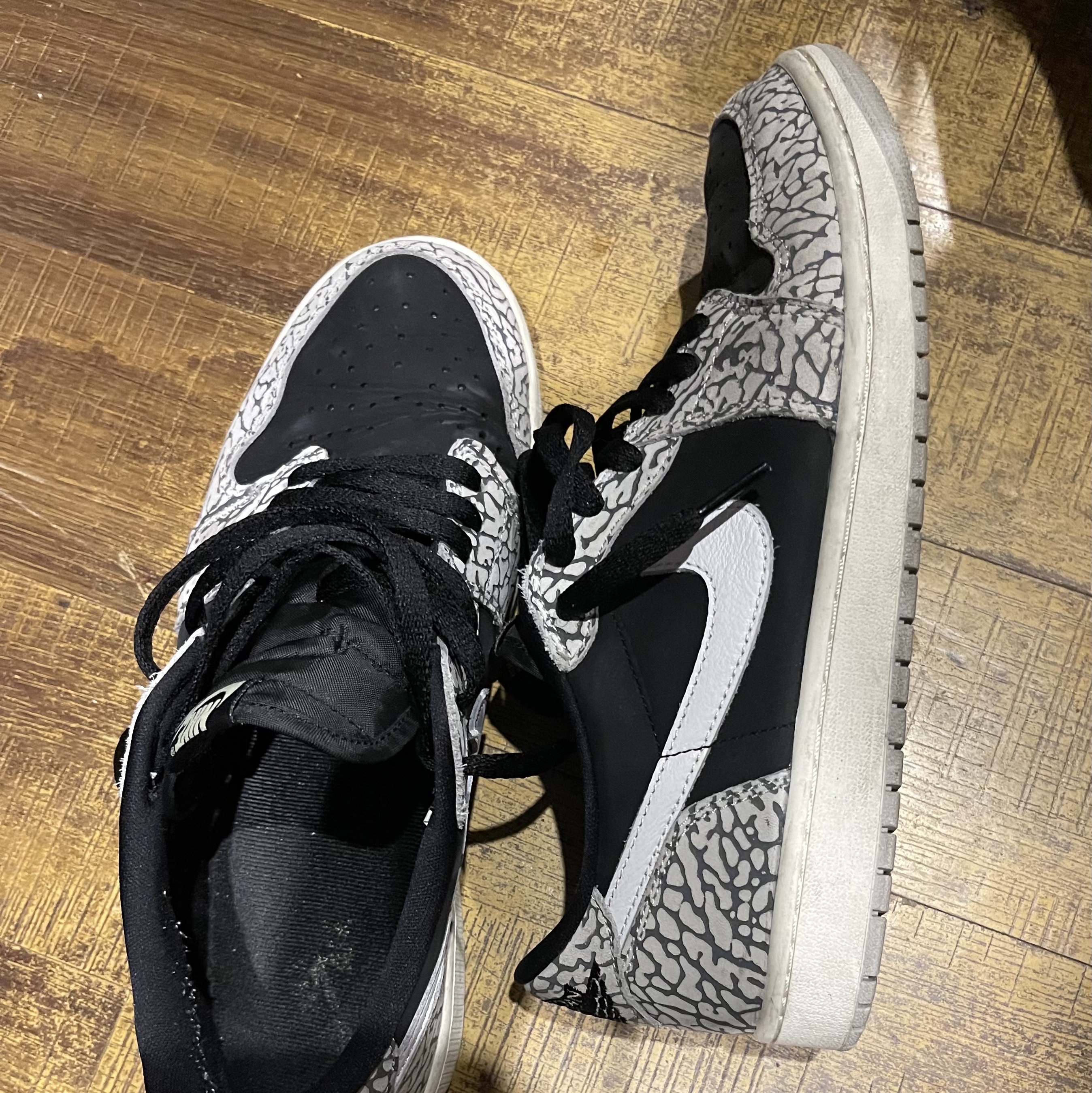 Jordan 1 Retro Low OG Black Cement 착용 스타일