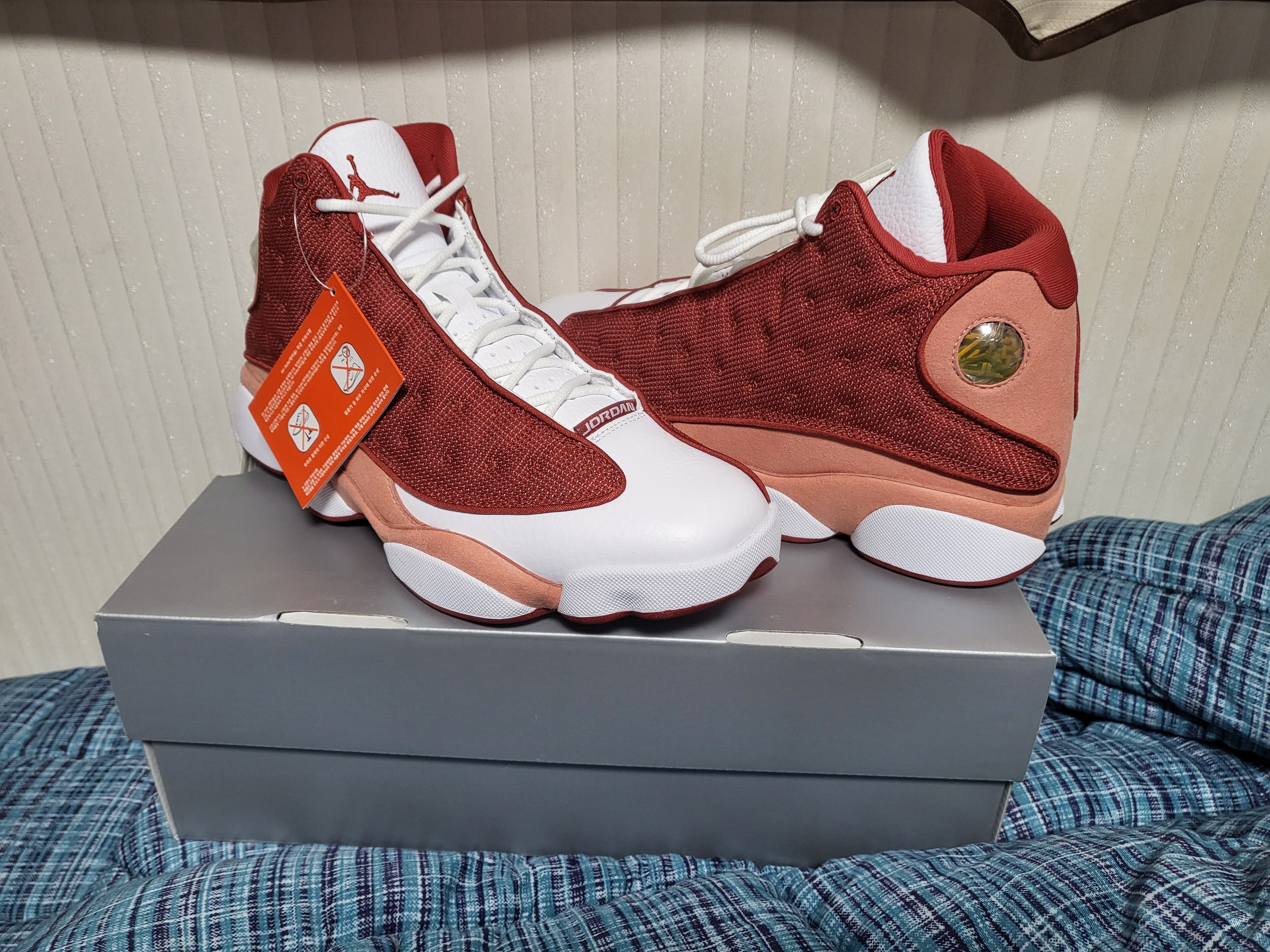 Jordan 13 Retro Dune Red 착용 스타일