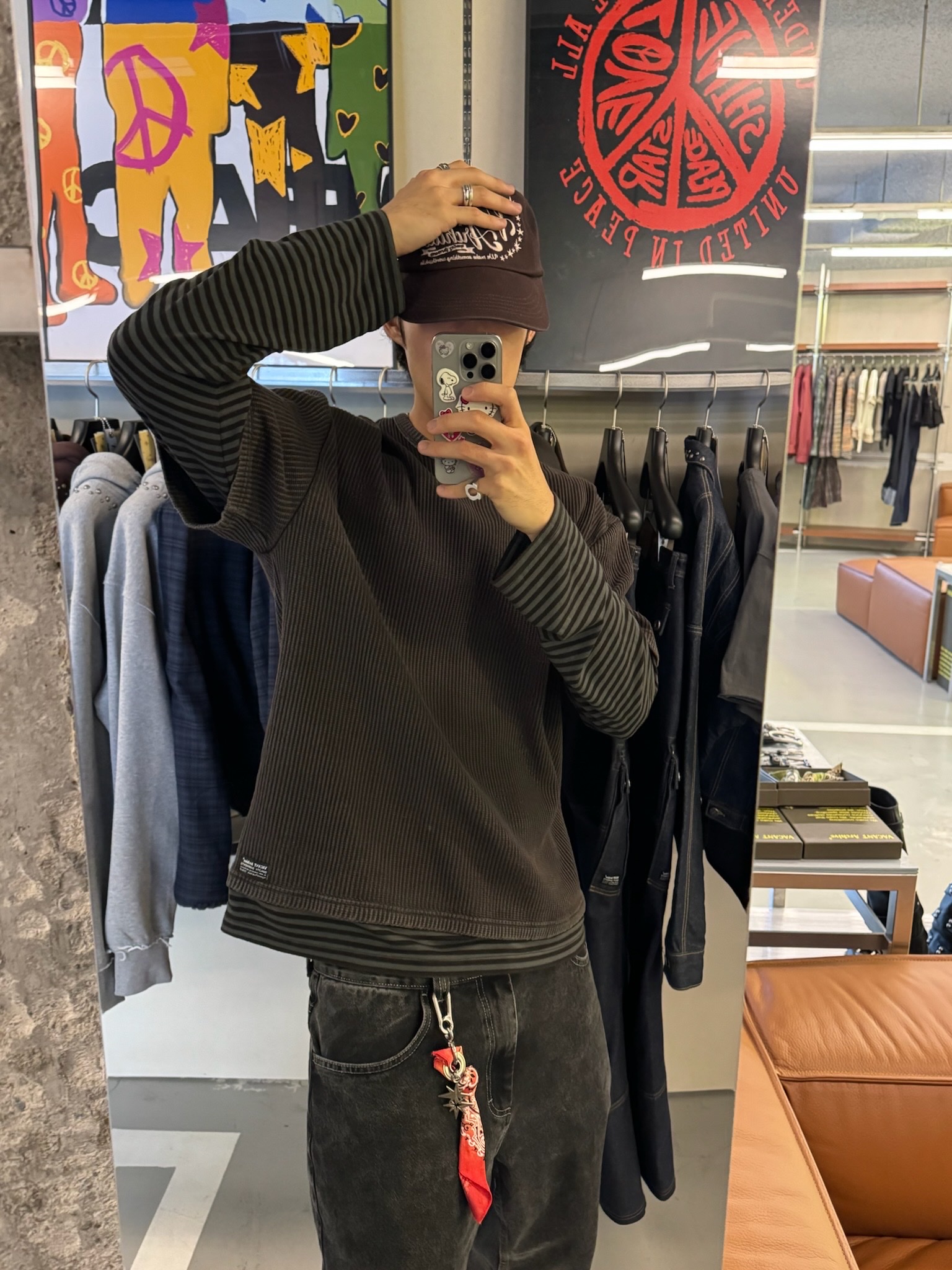 Vacant Archive Lavi Layered Long Sleeve Black, Vacant Archive Lavi Layered Long Sleeve Khaki 착용 스타일