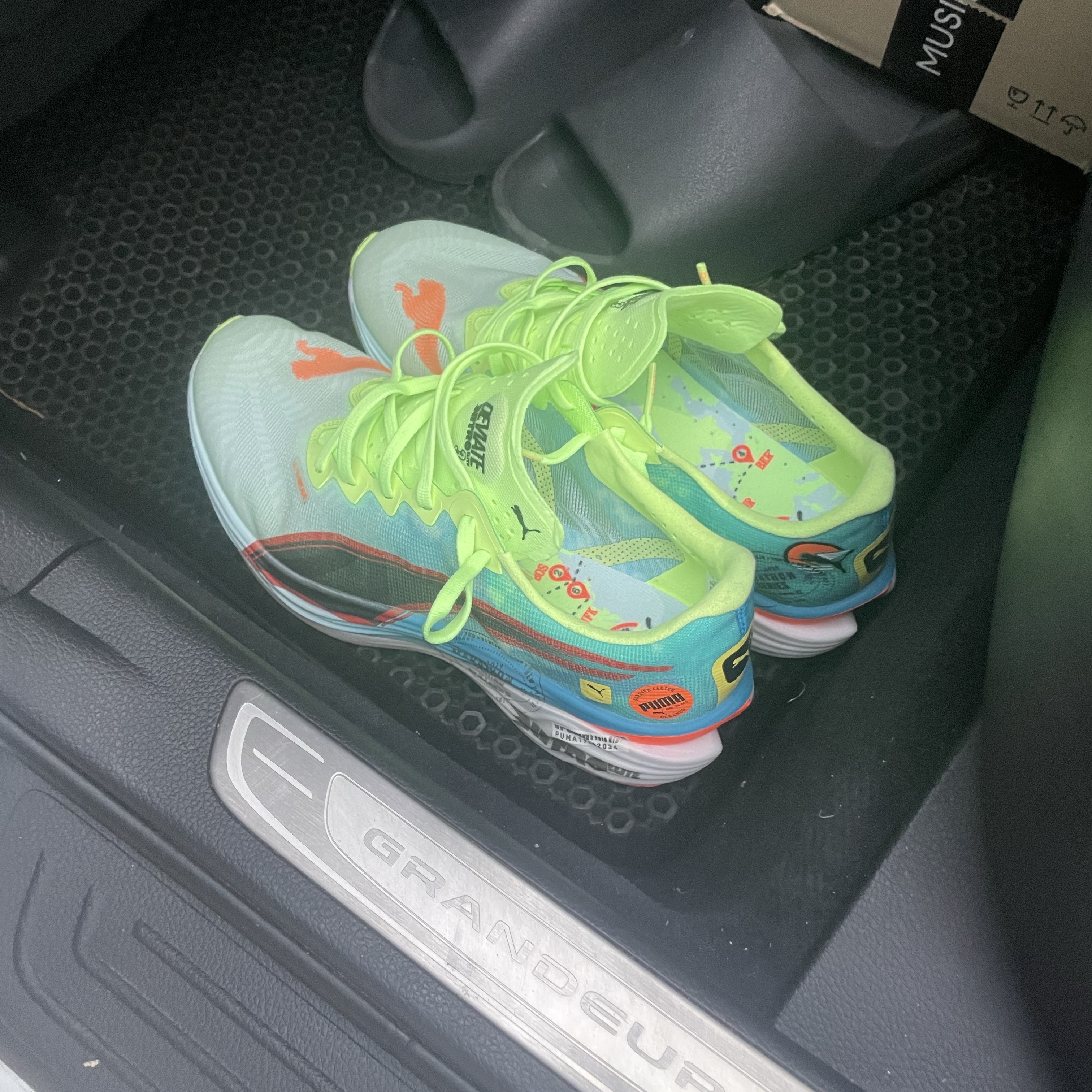 Puma Deviate Nitro Elite 3 Nitro Blue Fizzy Apple 착용 스타일