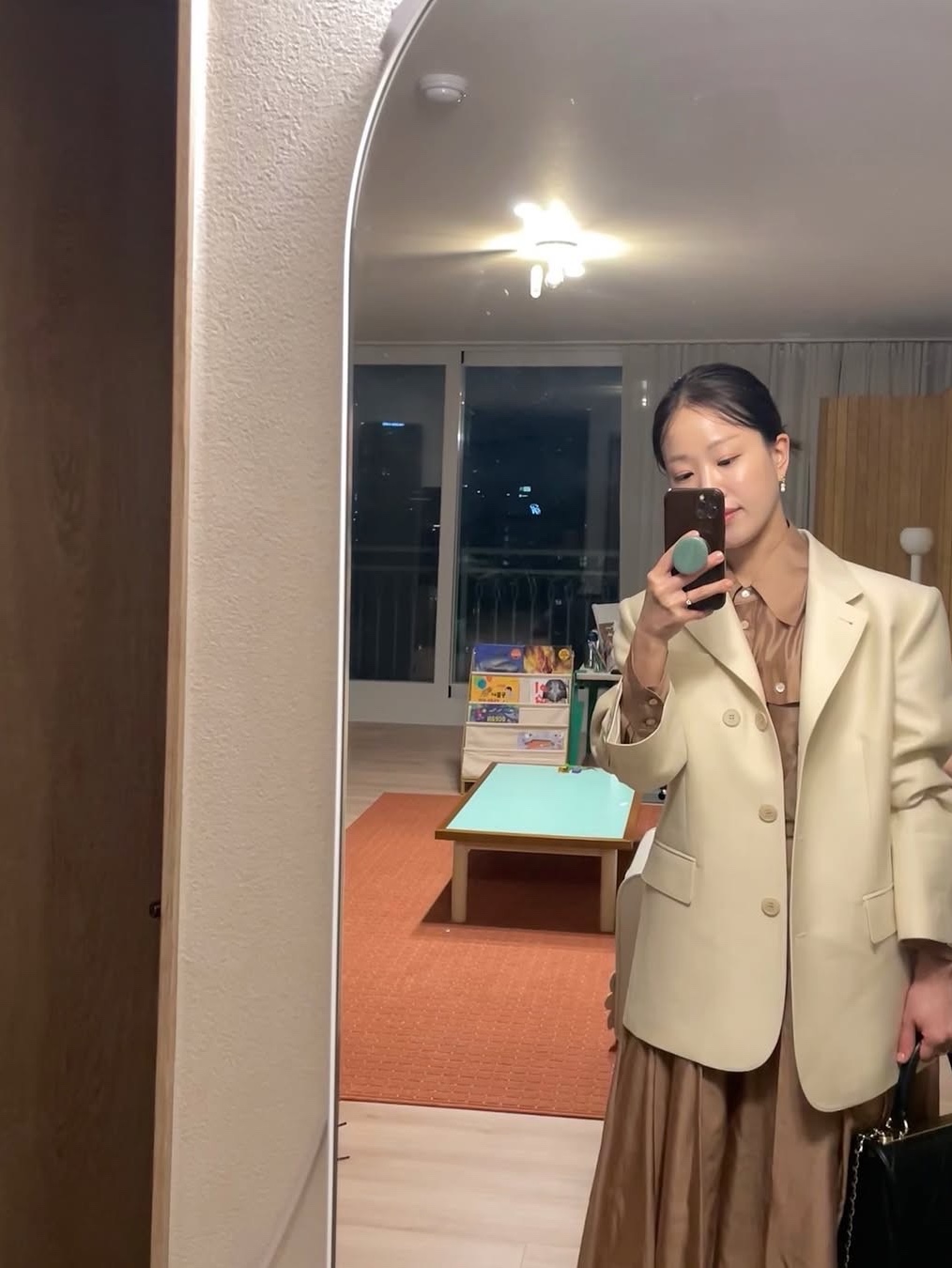 FARVEN Wool Silk Jacket Cream Ivory 착용 스타일 - 1