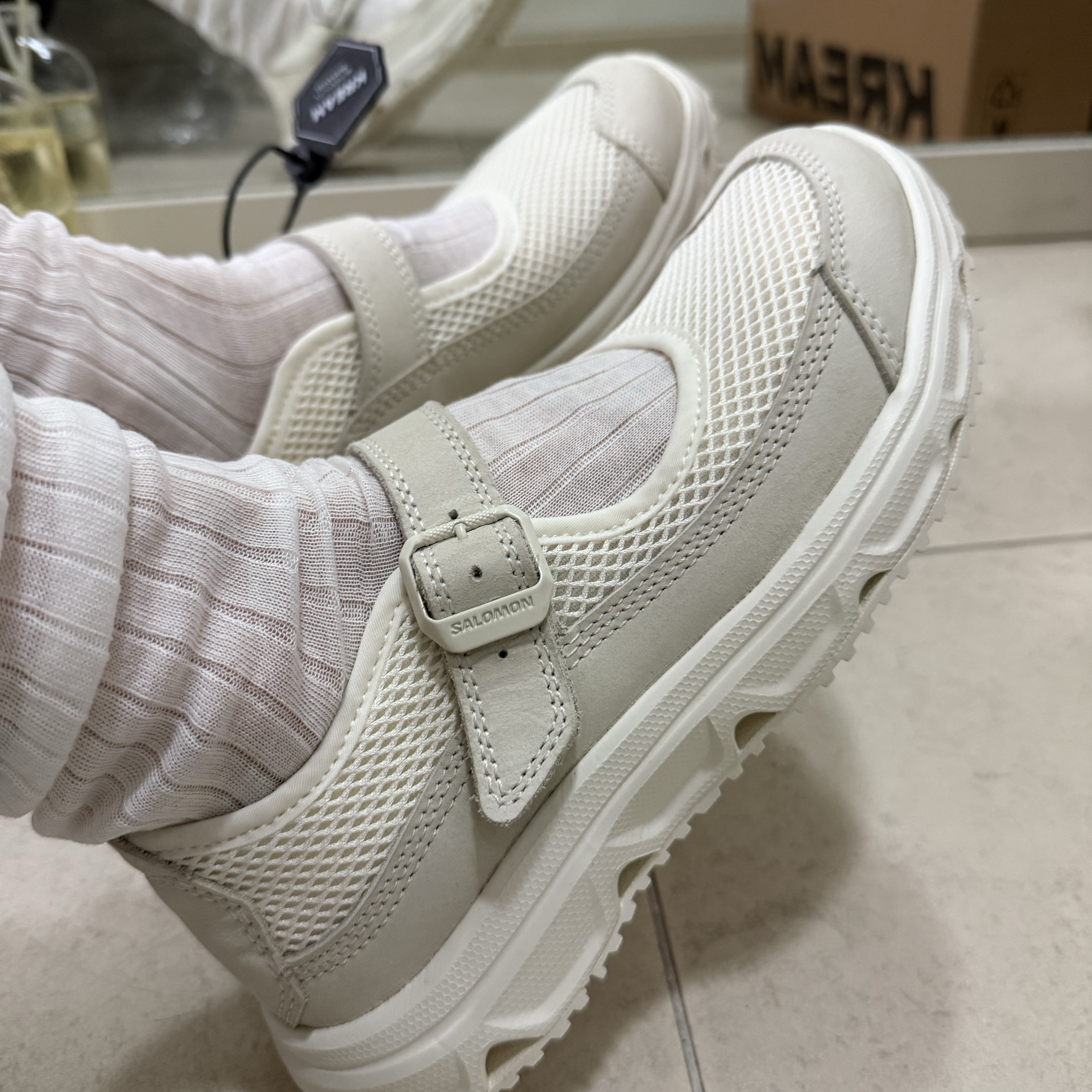 Salomon RX Marie Jeanne Vanilla Ice 착용 스타일