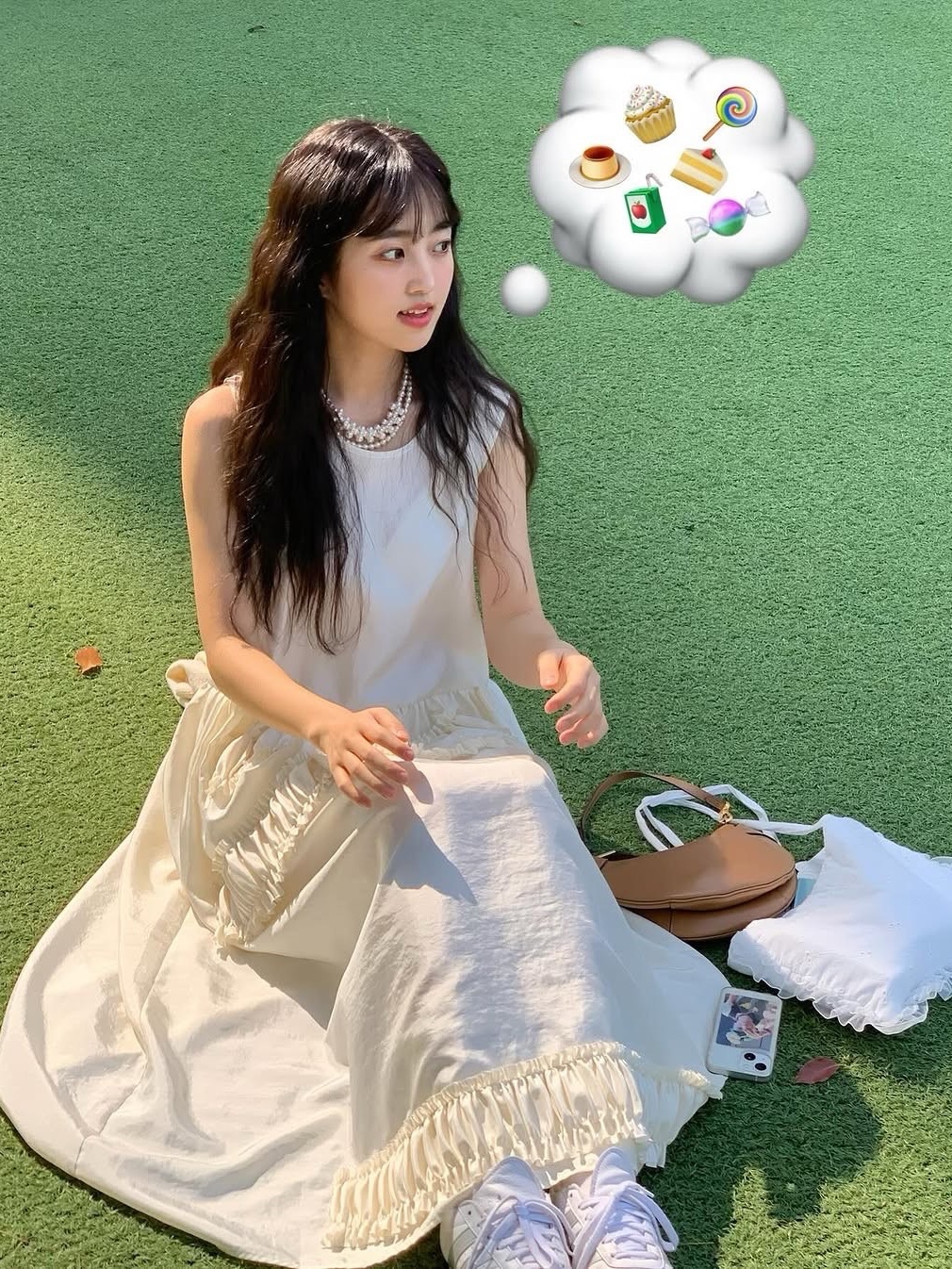 FARVEN Hazel Ruffle Dress Cream Ivory 착용 스타일 - 3