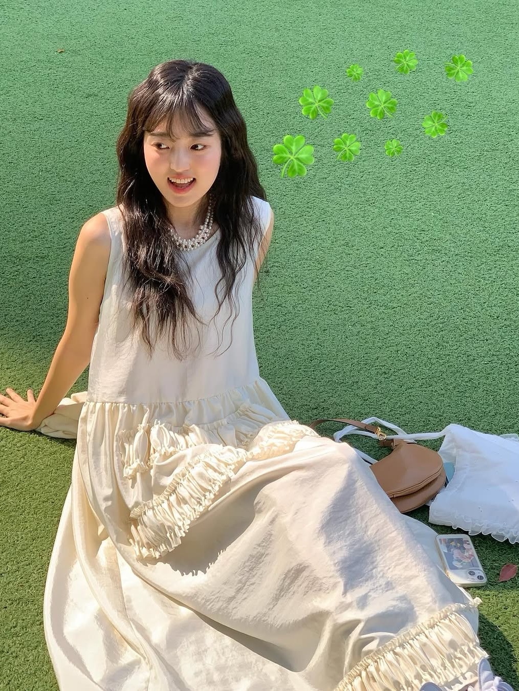 FARVEN Hazel Ruffle Dress Cream Ivory 착용 스타일 - 1