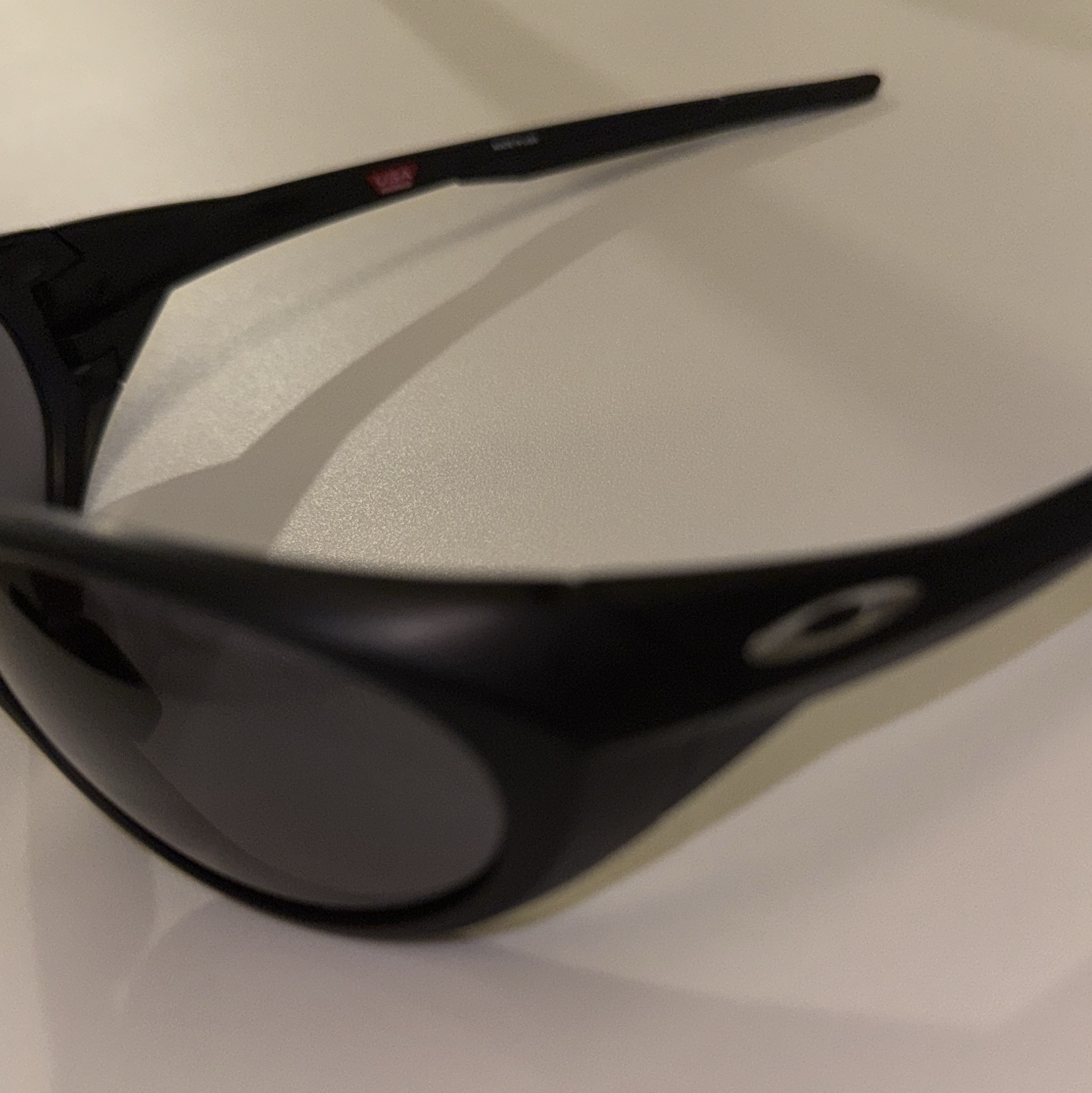 Oakley Eye Jacket Redux Matte Black Frame Prizm Grey Lenses High Bridge Fit 착용 스타일