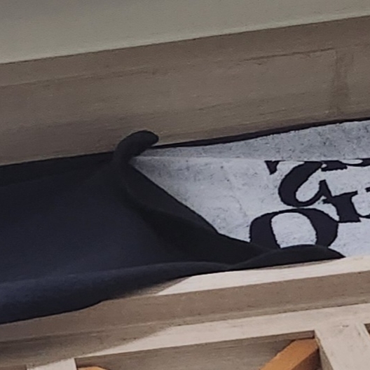 PRO-SPECS Sports Towel Navy 착용 스타일