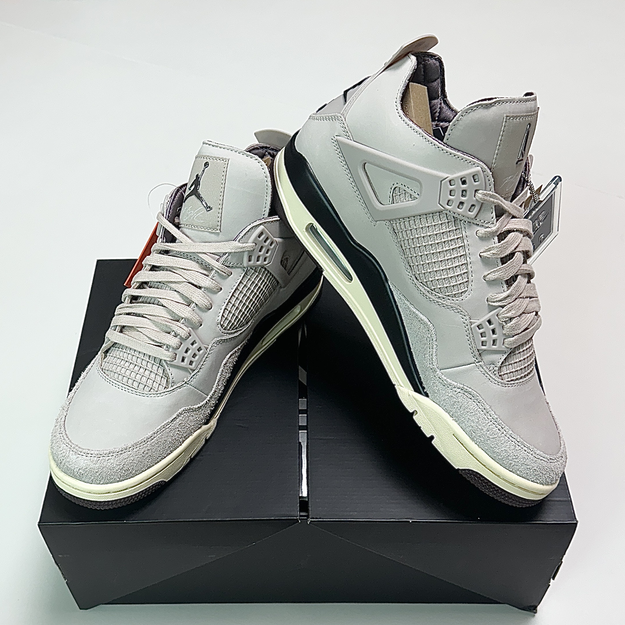 (W) Jordan 4 x A Ma Maniere Retro OG SP W.Y.W.S. 착용 스타일 - 5