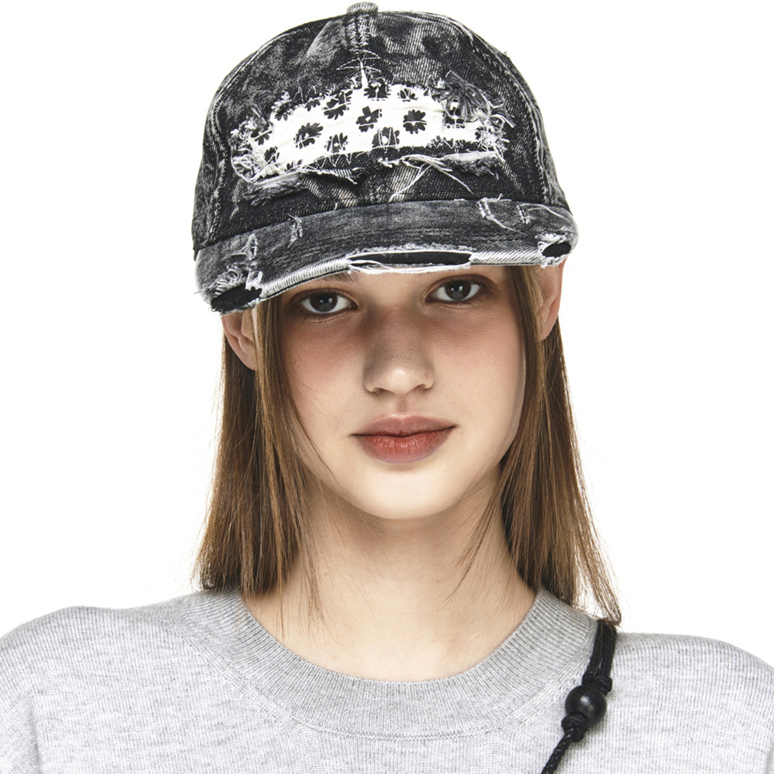 더그레이티스트 데미지 꽃 데님 볼캡(The Greatest Distressed Floral Denim Ballcap) - 2