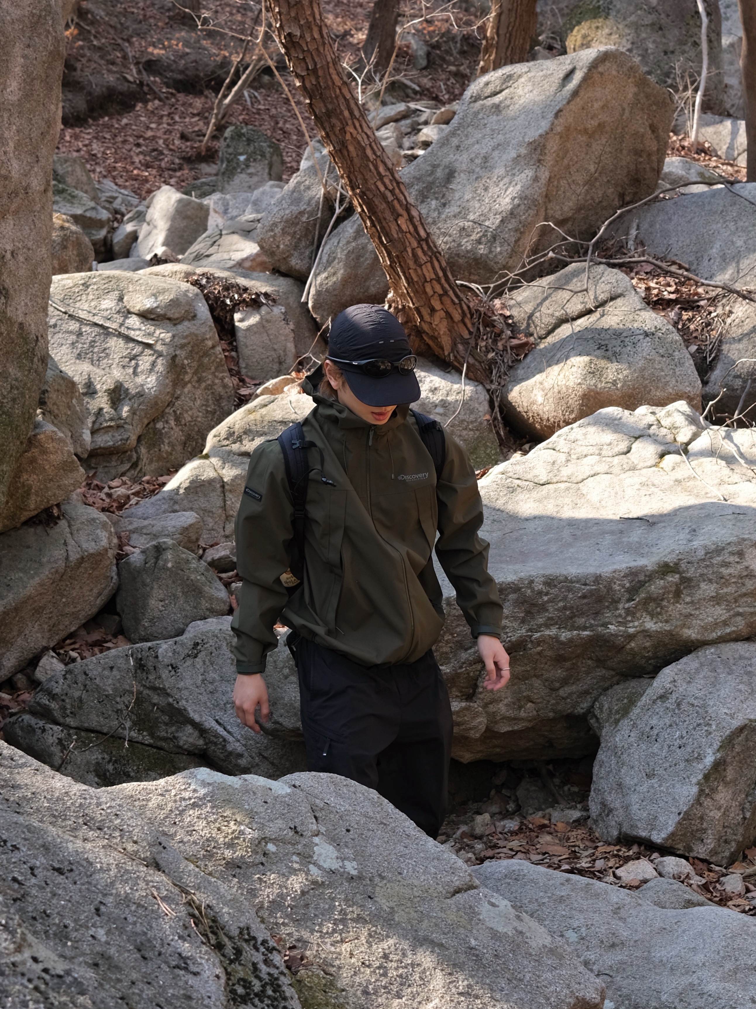 Oakley Eye Jacket Redux Matte Black Frame Prizm Grey Lenses High Bridge Fit, Apple Watch Ultra 2 49mm Titanium Case with Ocean Band Orange (Korean Ver.) 착용 스타일 - 6