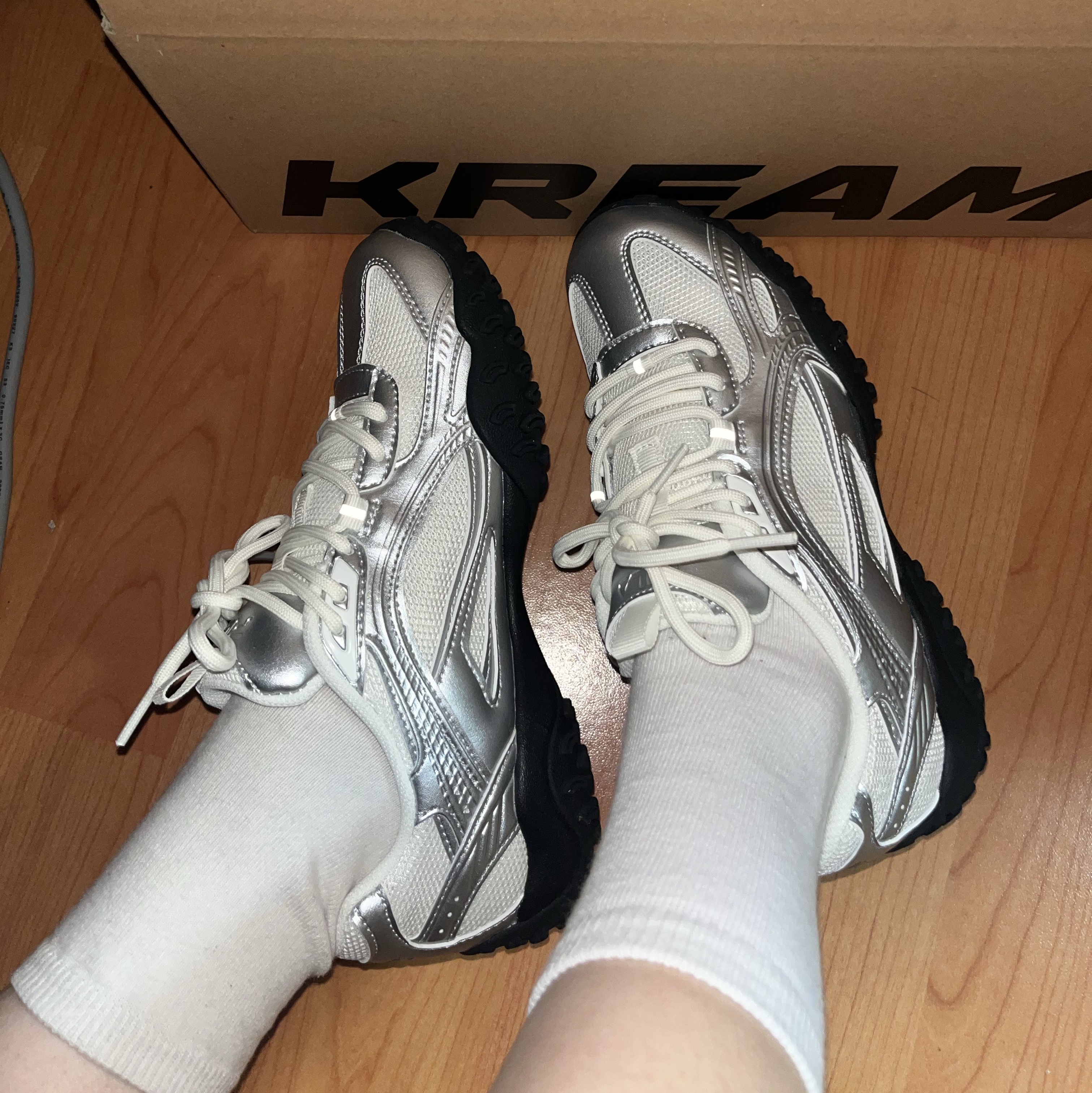 Fila Echappe MS Silver Moon 착용 스타일 - 3