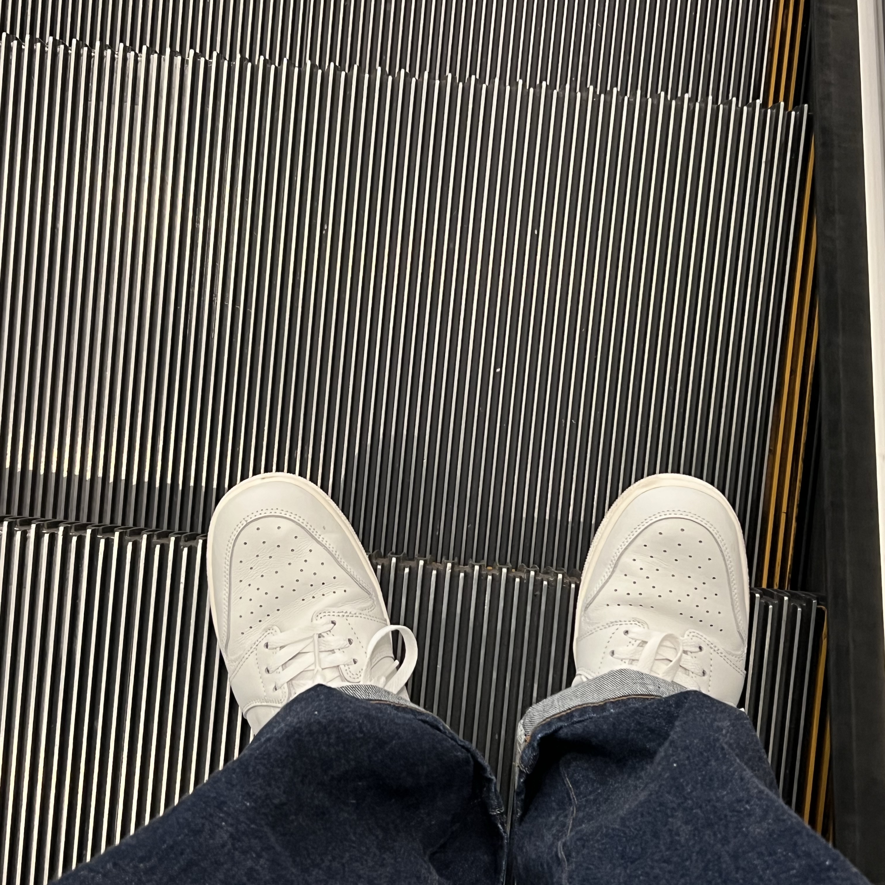 Jordan 1 Low 85 Neutral Grey 착용 스타일 - 3