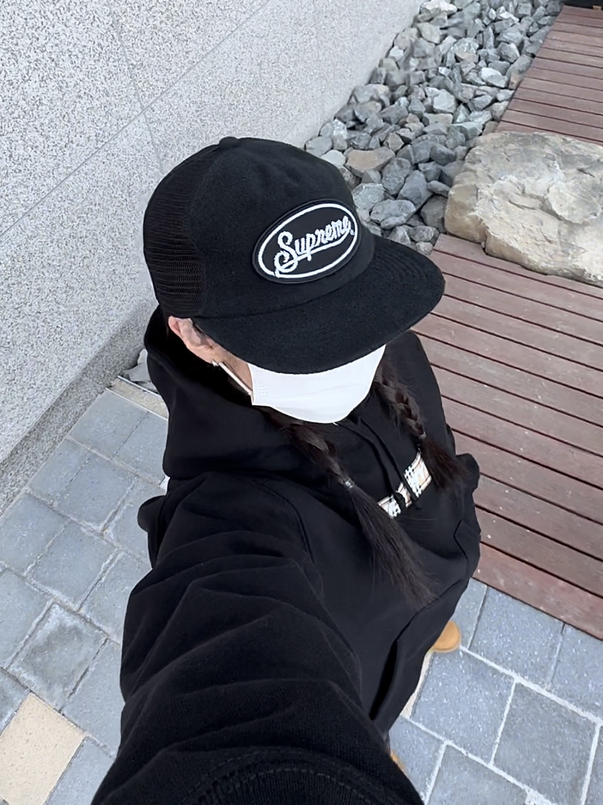 Supreme S Logo Rigid Baggy Jean Rigid Indigo - 25SS, Supreme S Logo Rigid Baggy Jean Rigid Black - 25SS 착용 스타일 - 3