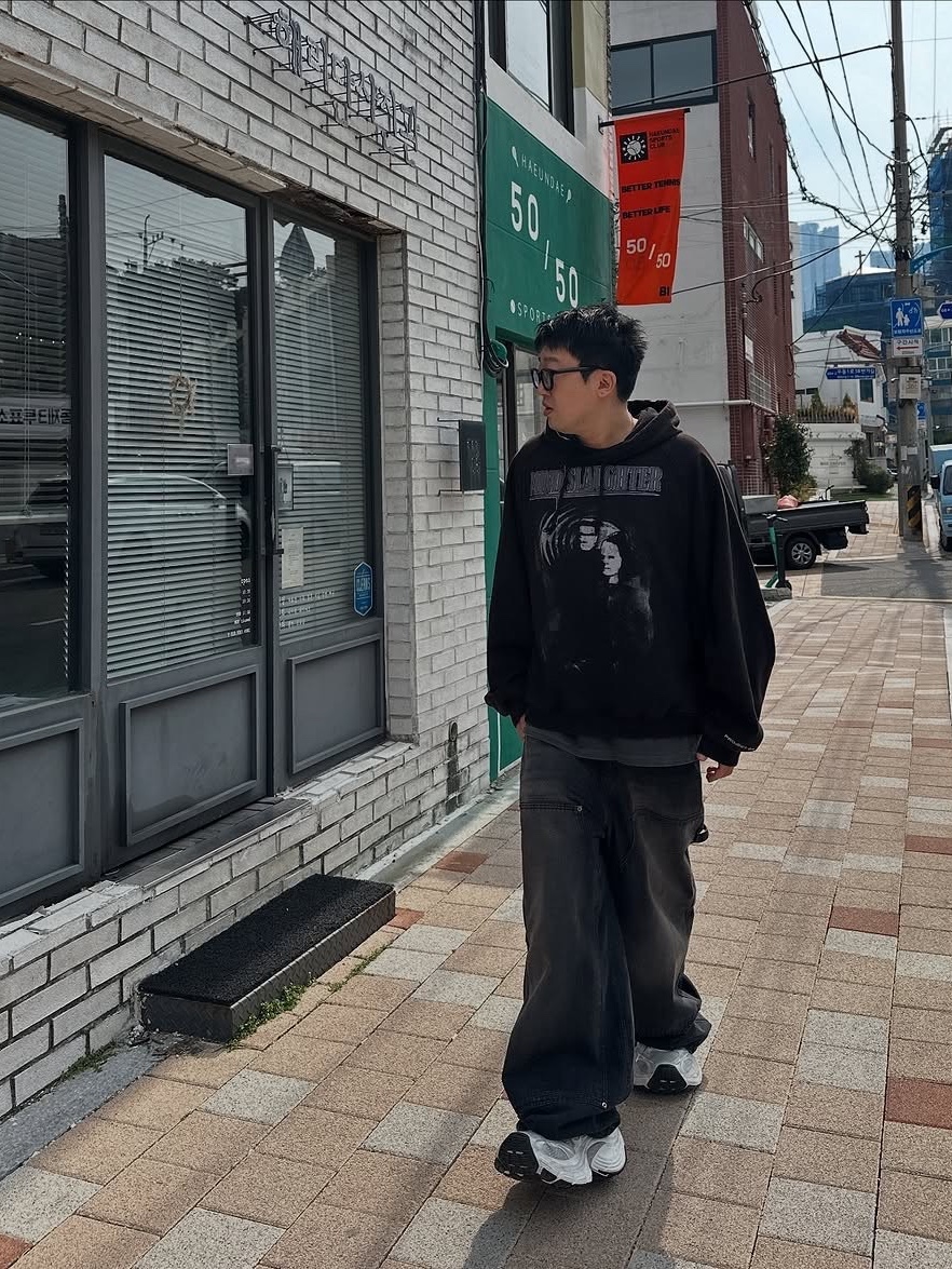 Project G/R Mind Slaughter Vintage Washeed Hoodie Black 착용 스타일 - 5