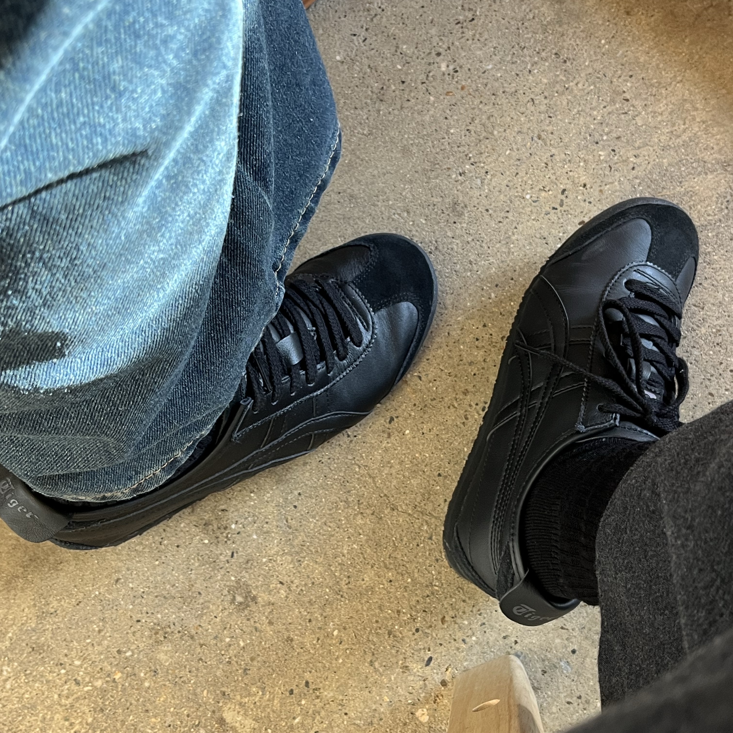 Onitsuka Tiger Mexico 66 Black 착용 스타일
