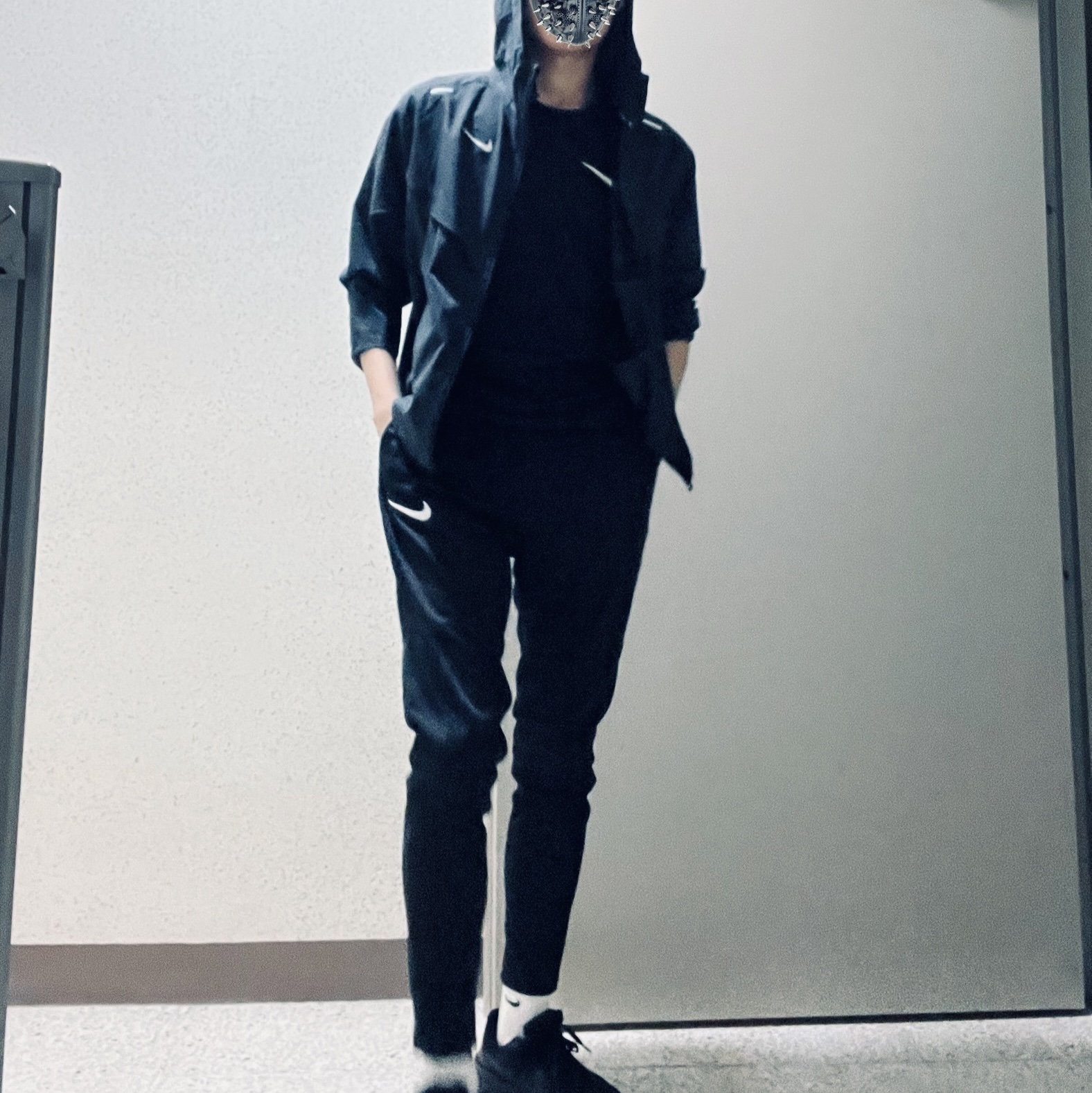 Nike React Infinity Run Flyknit 3 Triple Black, Nike Everyday Cushioned Training Ankle Socks White (3 Pack/Korean Ver.) 착용 스타일 - 1