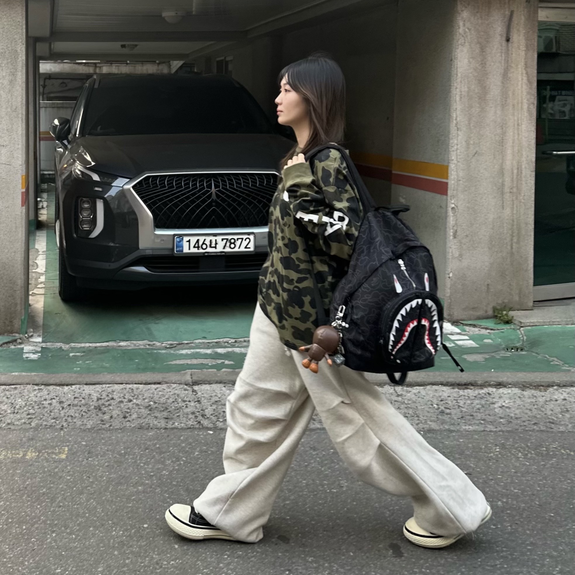 (W) BAPE ABC Camo L/S T-Shirt Green, Old Order x Disney Big Head Canvas Mickey 착용 스타일 - 3