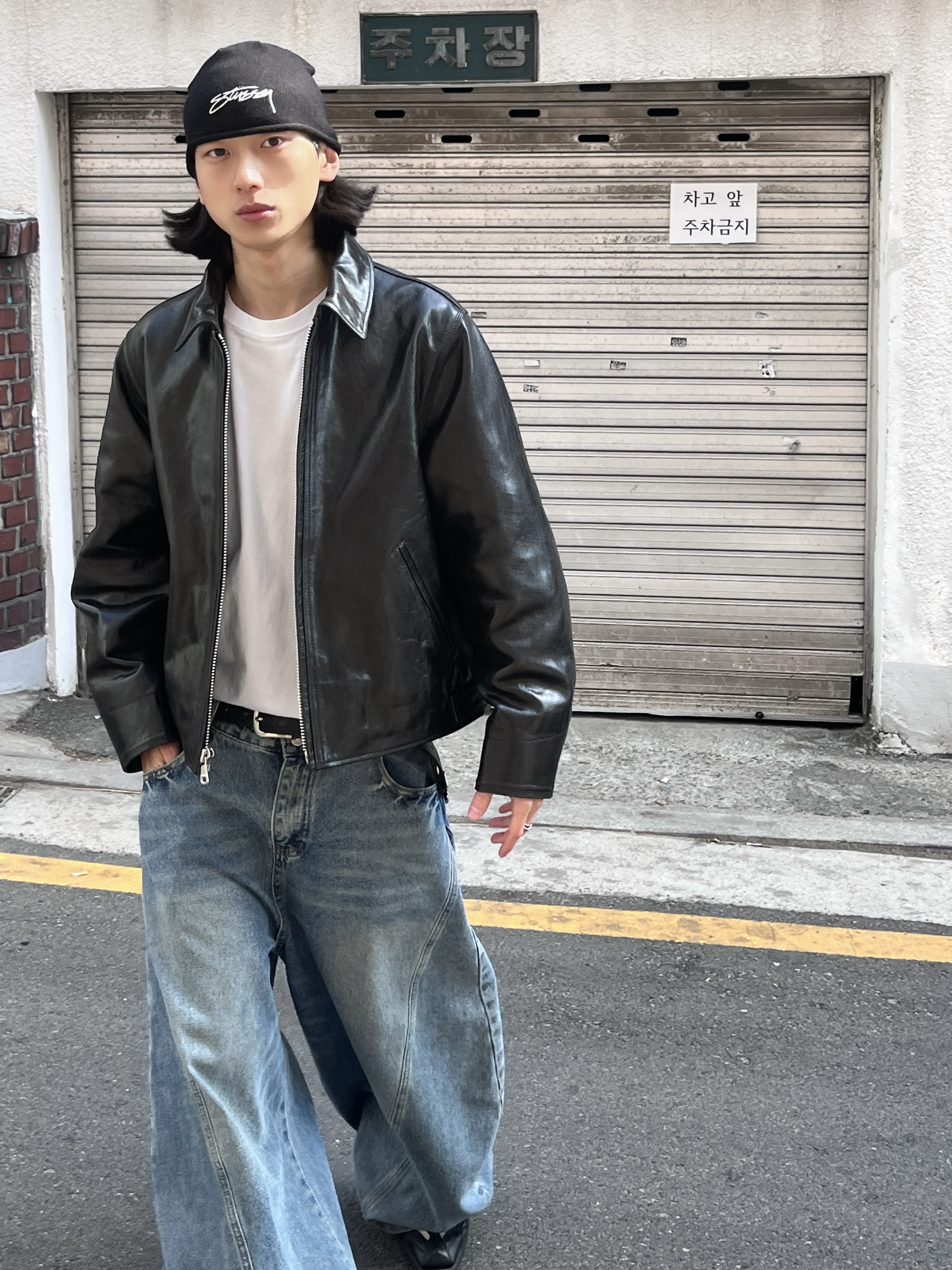 Stussy Leather Garage Jacket Black 착용 스타일 - 3