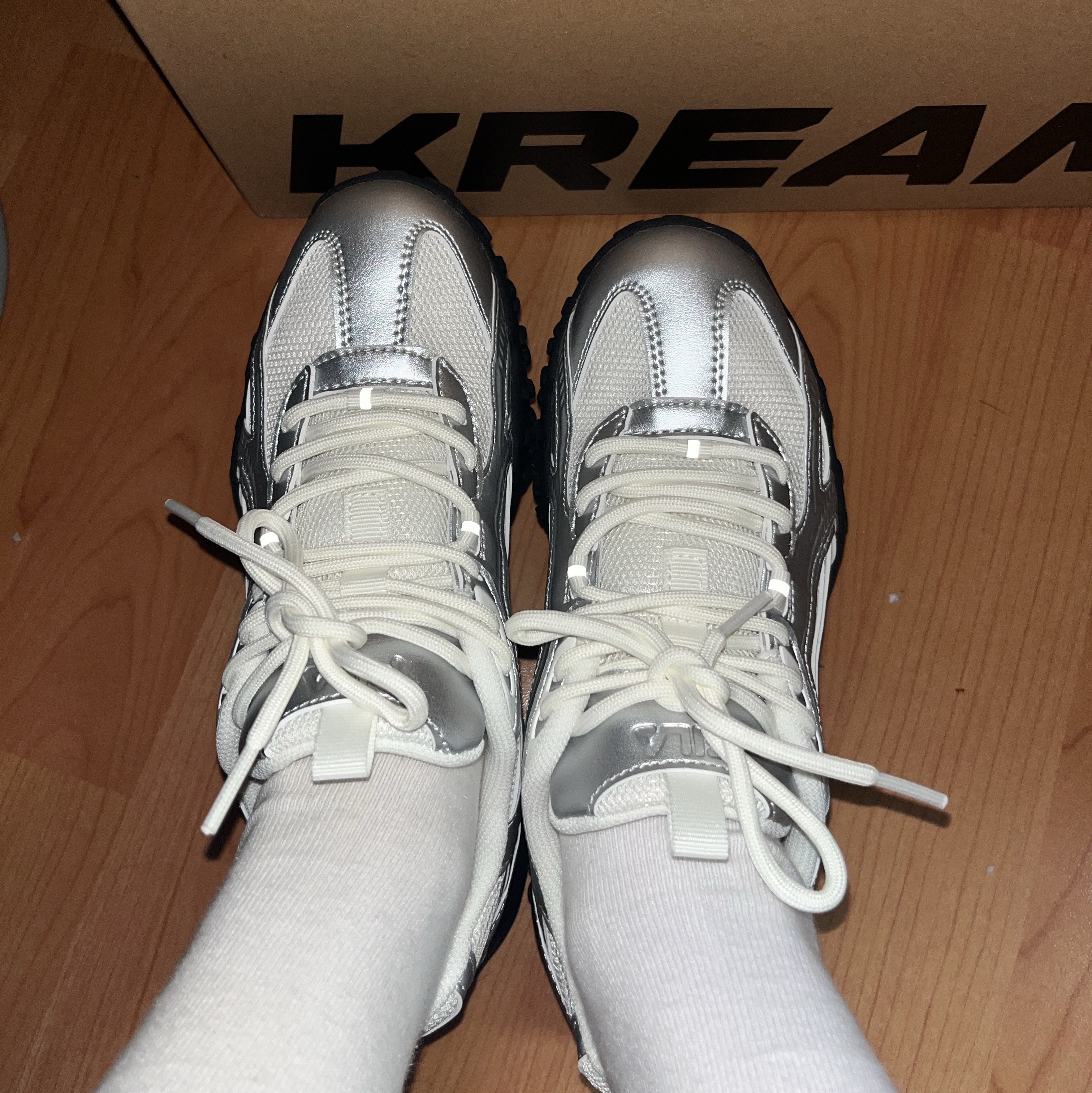 Fila Echappe MS Silver Moon 착용 스타일 - 4