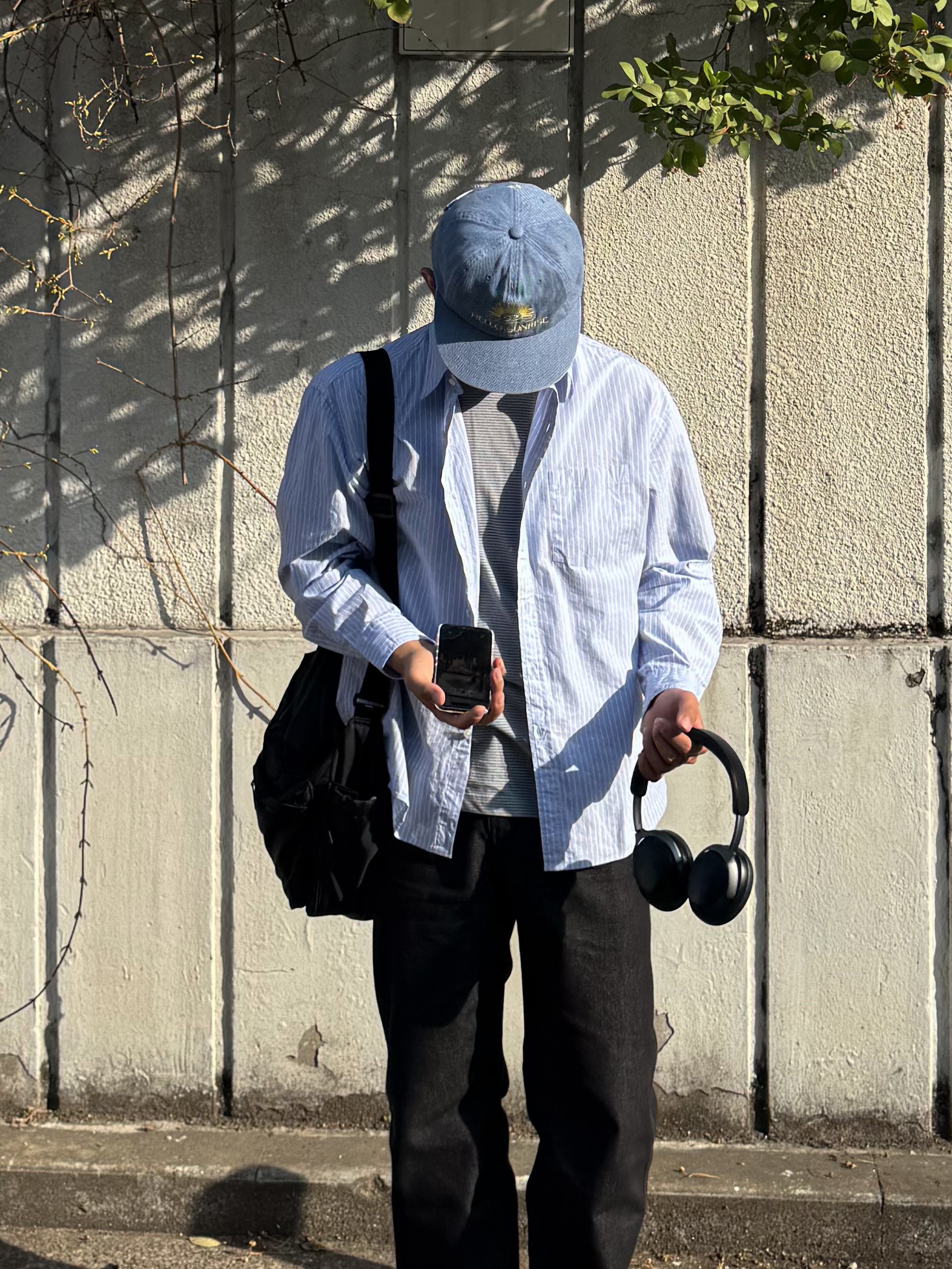 Amomento Mens Colored Straight Fit Denim Black - 24FW, Hello Sunrise Washed OG Logo 6Panel Cap Denim Blue 착용 스타일 - 3