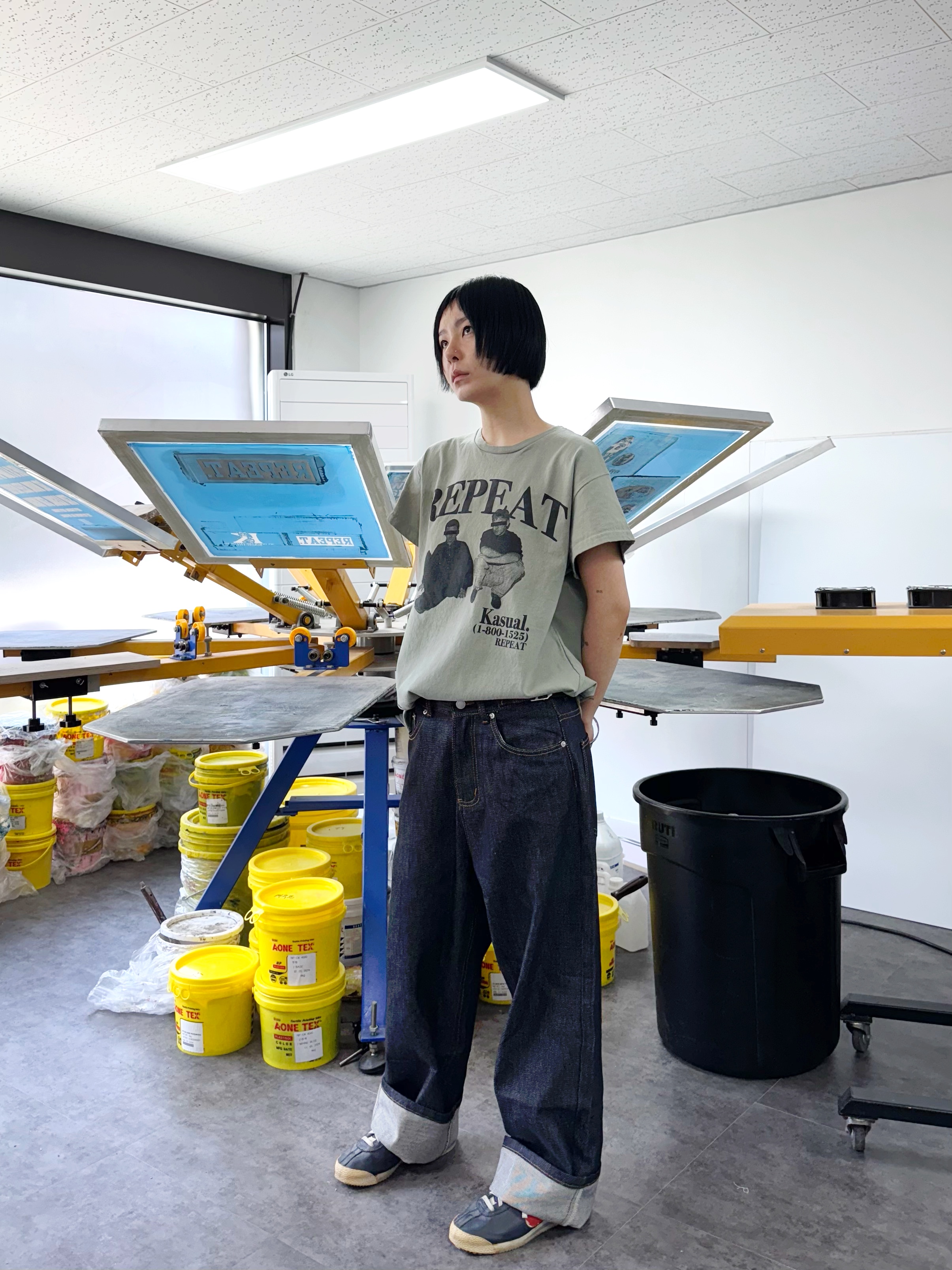 (W) Kasual Manual From T-Shirt Khaki 착용 스타일