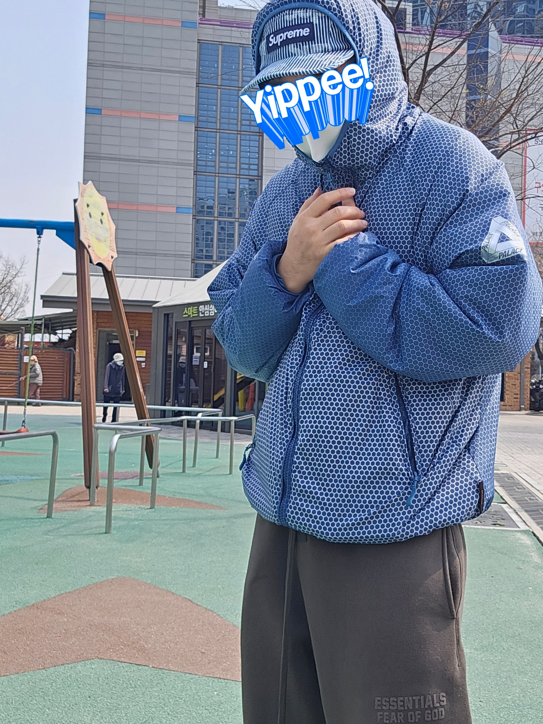 팔라스 헥사곤 퍼텍스 퀼티드 자켓 블루 - 24SS, 슈프림 데님 캠프캡 스트라이프 - 24SS 착용 스타일 - 2