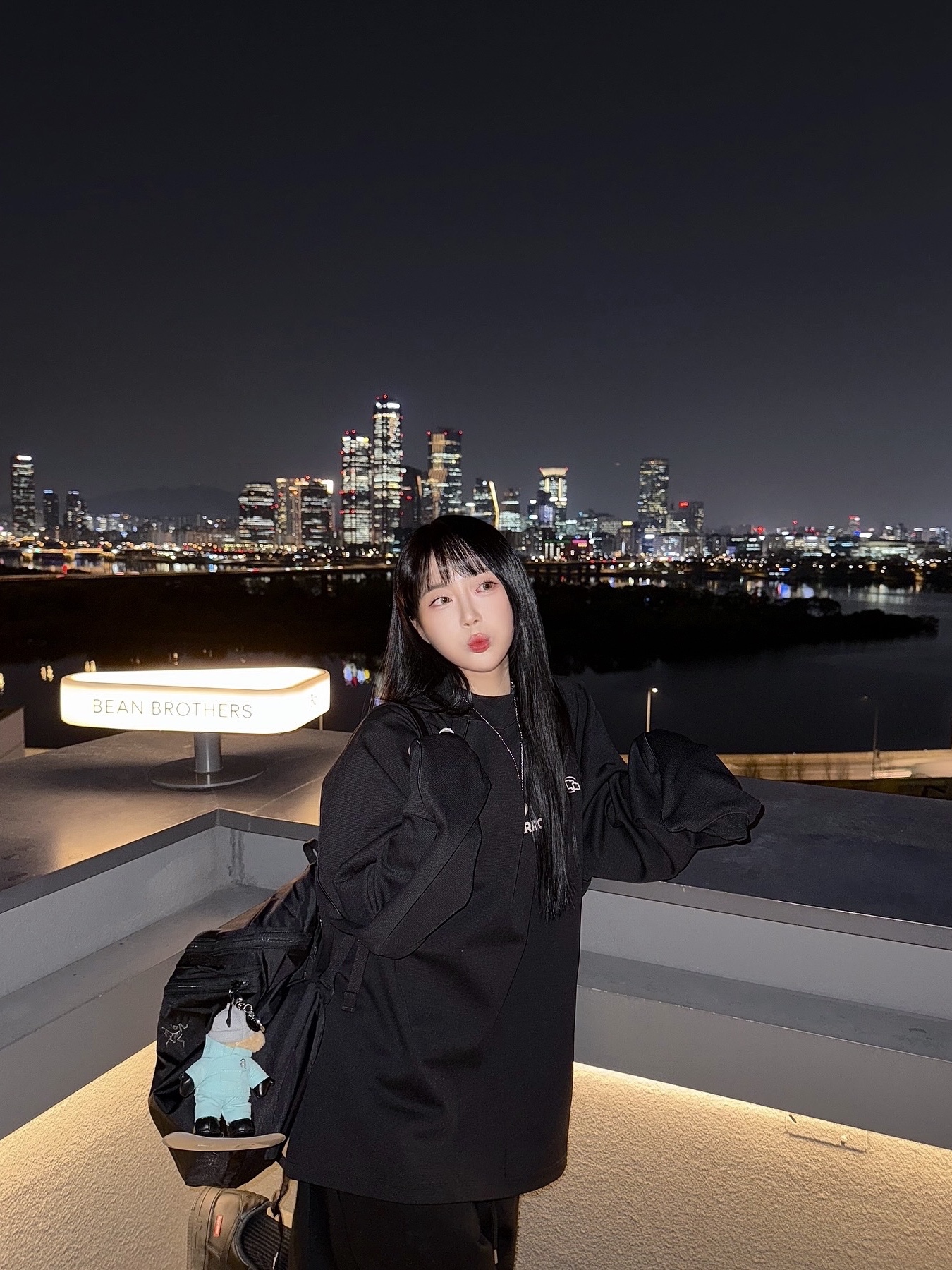 Arc'teryx Heliad 15 Backpack Black, Nike x Supreme Air Force 1 Low Black 착용 스타일 - 1