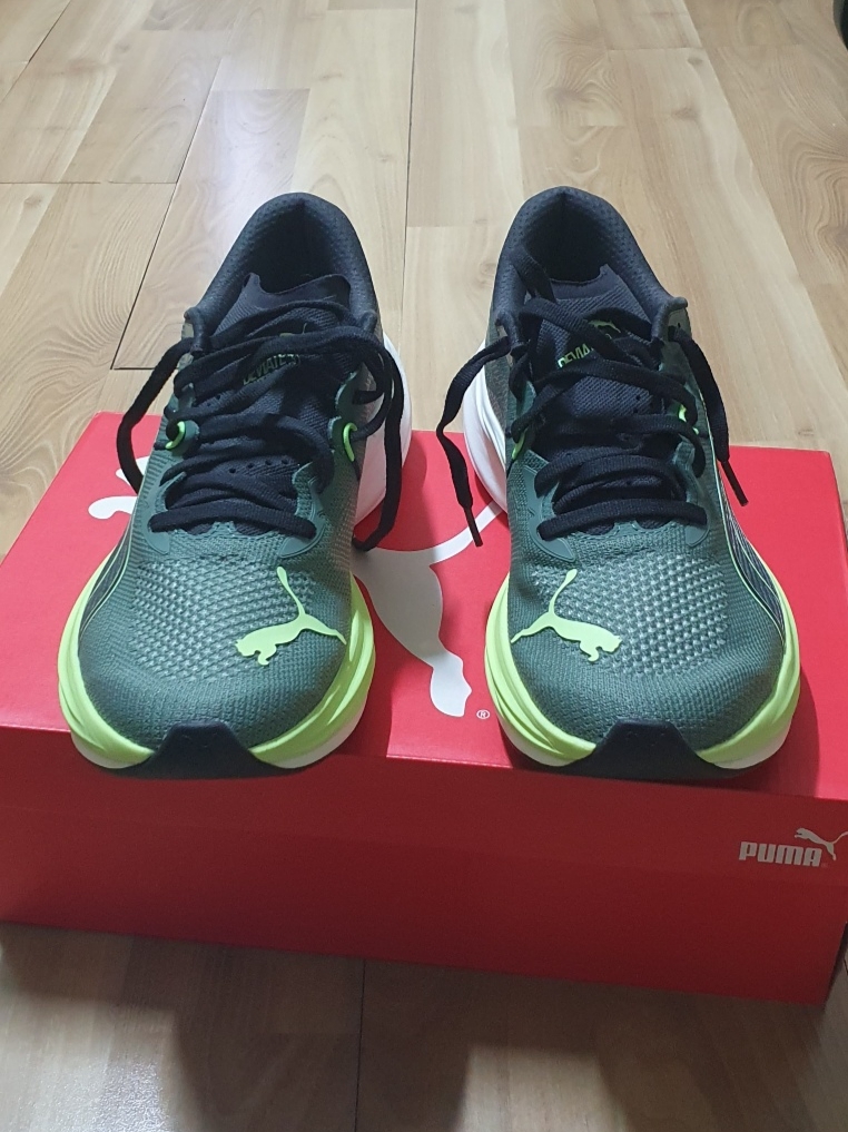 Puma Deviate Nitro 3 Eucalyptus Fizzy Apple 착용 스타일