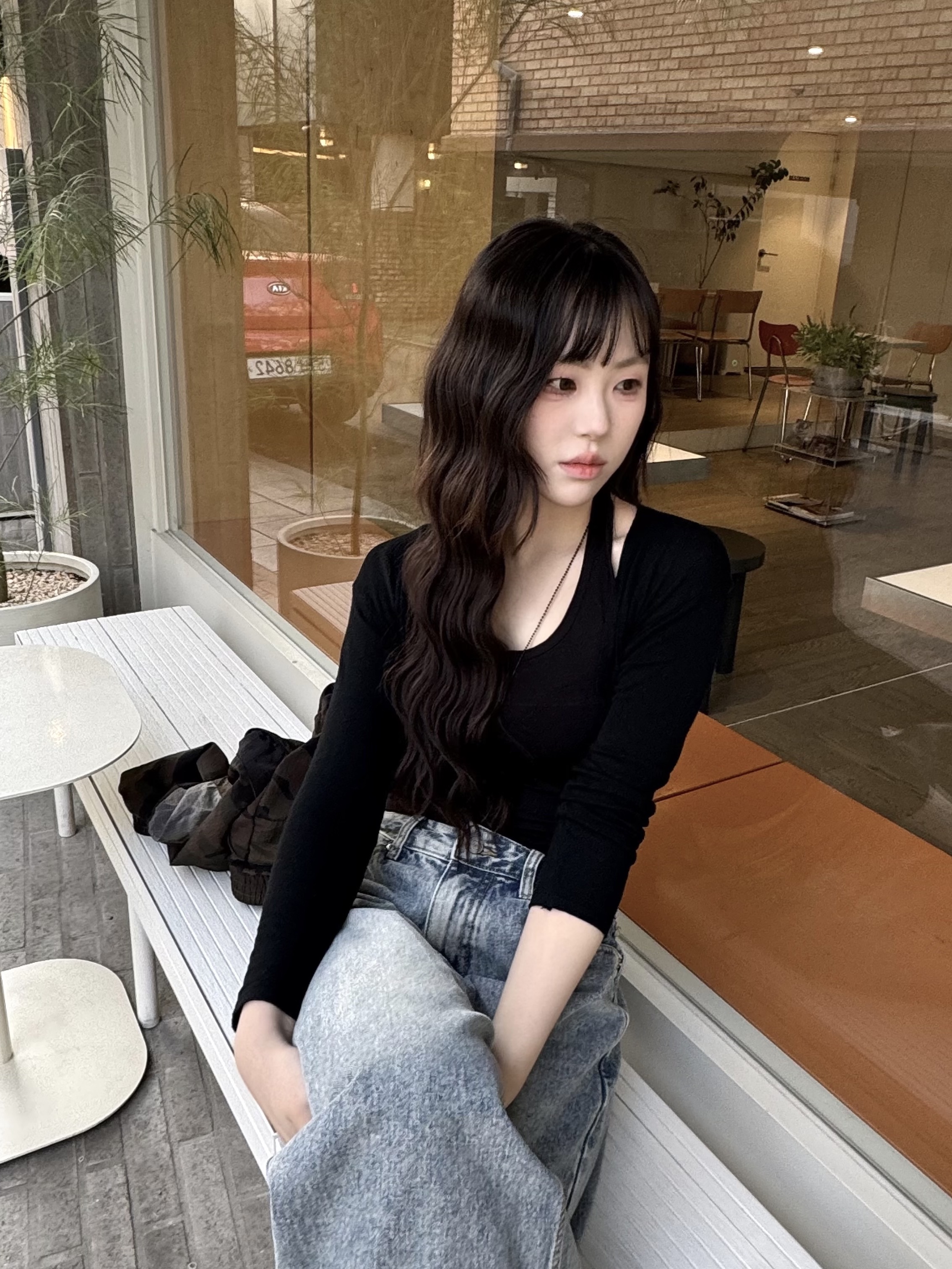 Nike x Jacquemus J Force 1 Low LX SP Black, Acne Studios Arvel Crossbody Face Bag Black 착용 스타일 - 1